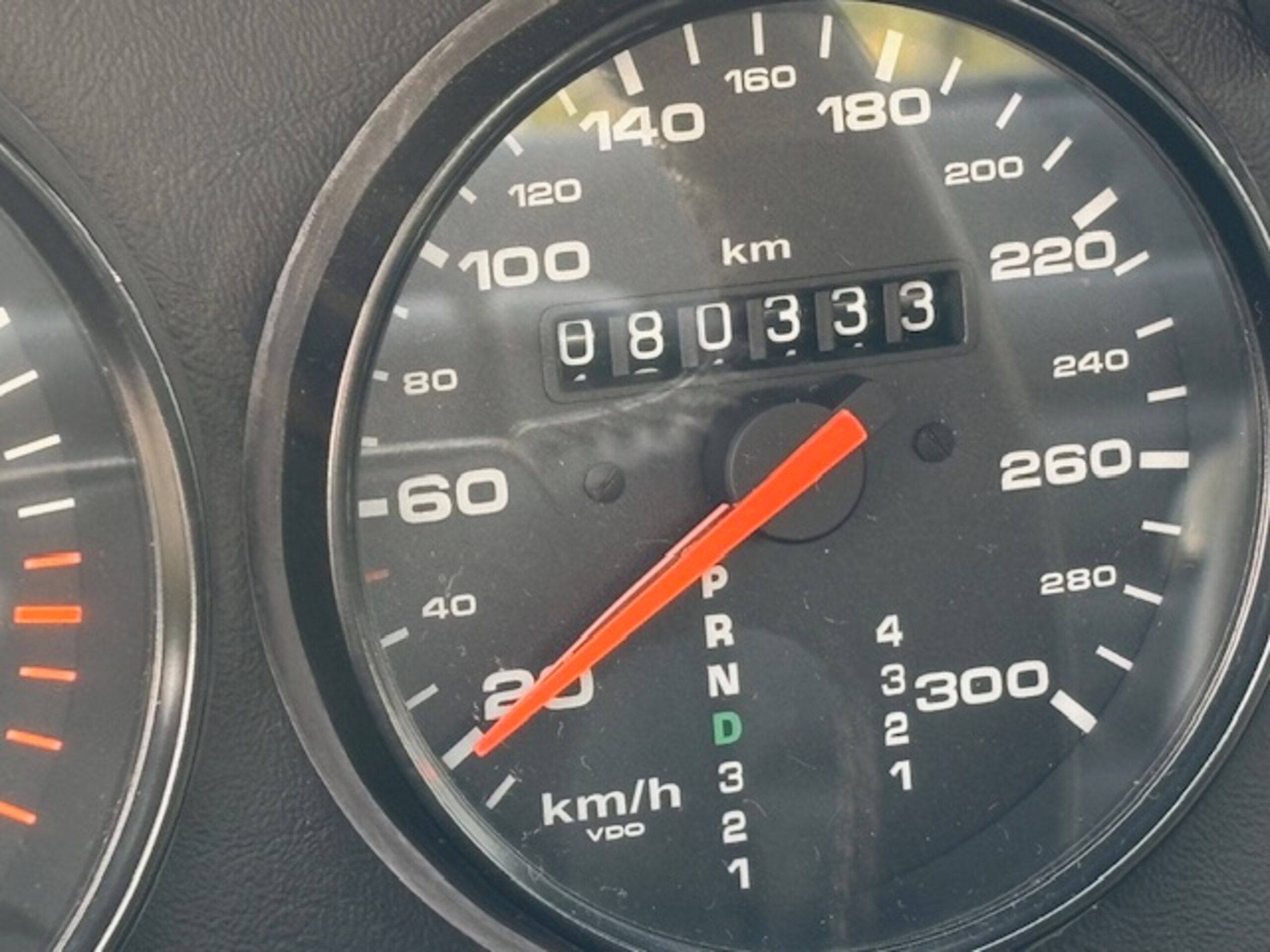 1992 Porsche 911 Carrera 2 — Photo 10 / 17