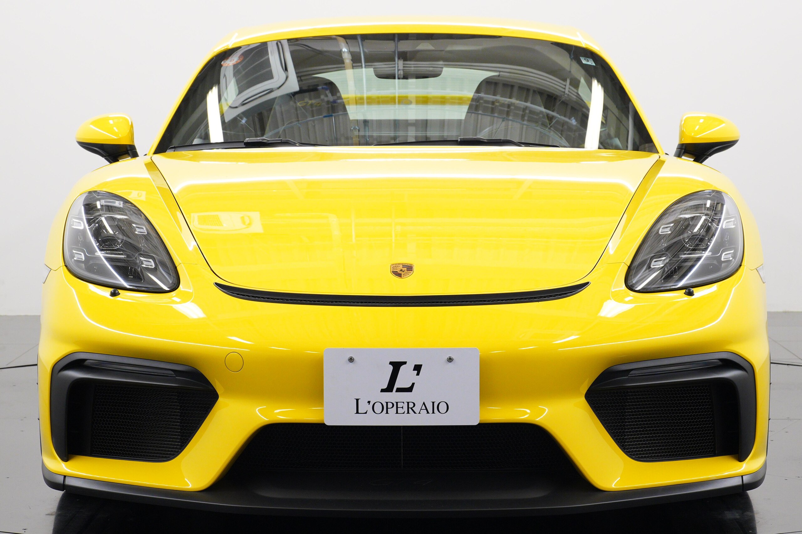 2022 Porsche 718 Cayman GT4 Racing Yellow Exterior for sale in Japan