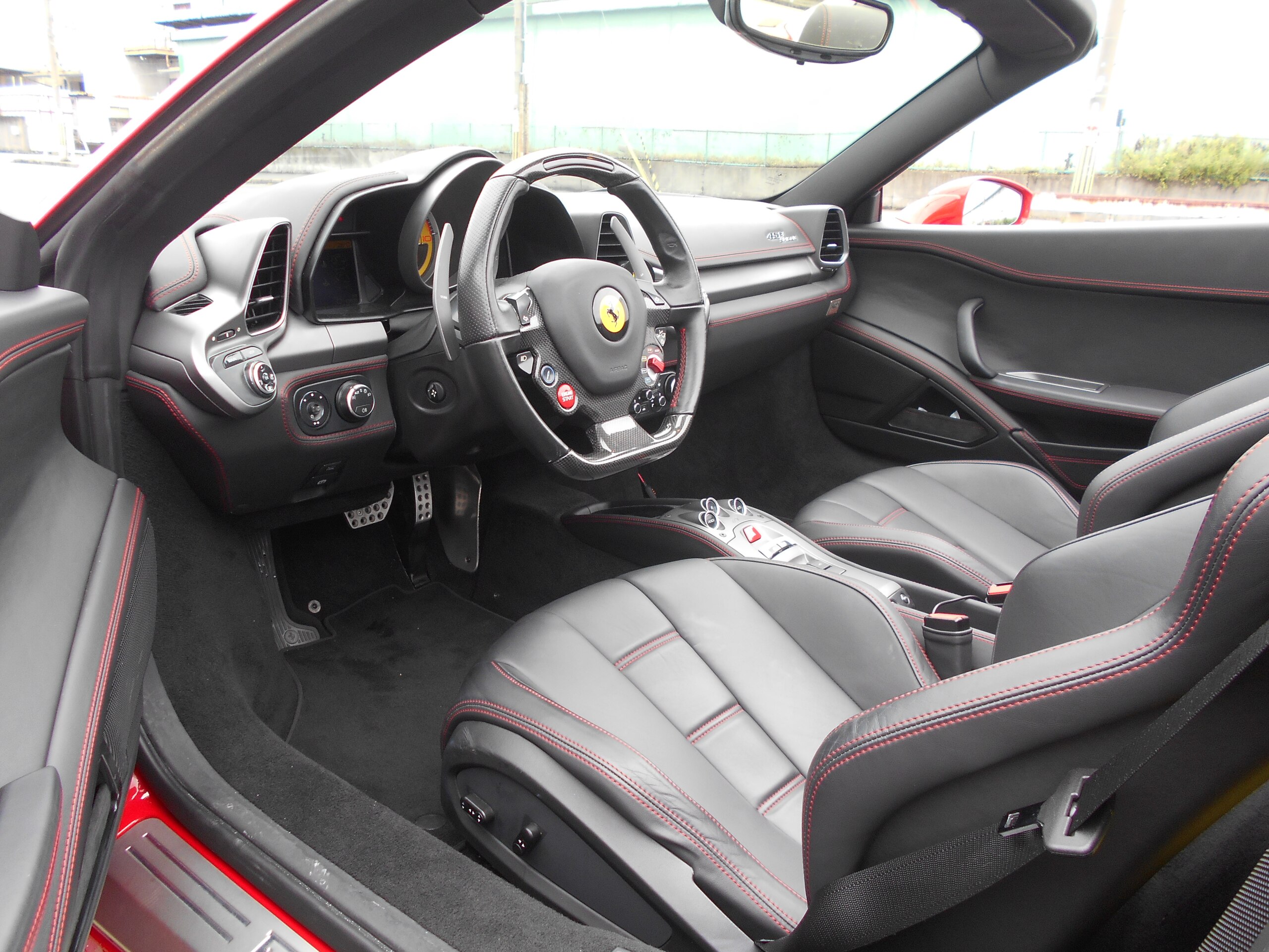 2012 Ferrari 458 Spider — Photo 6 / 19