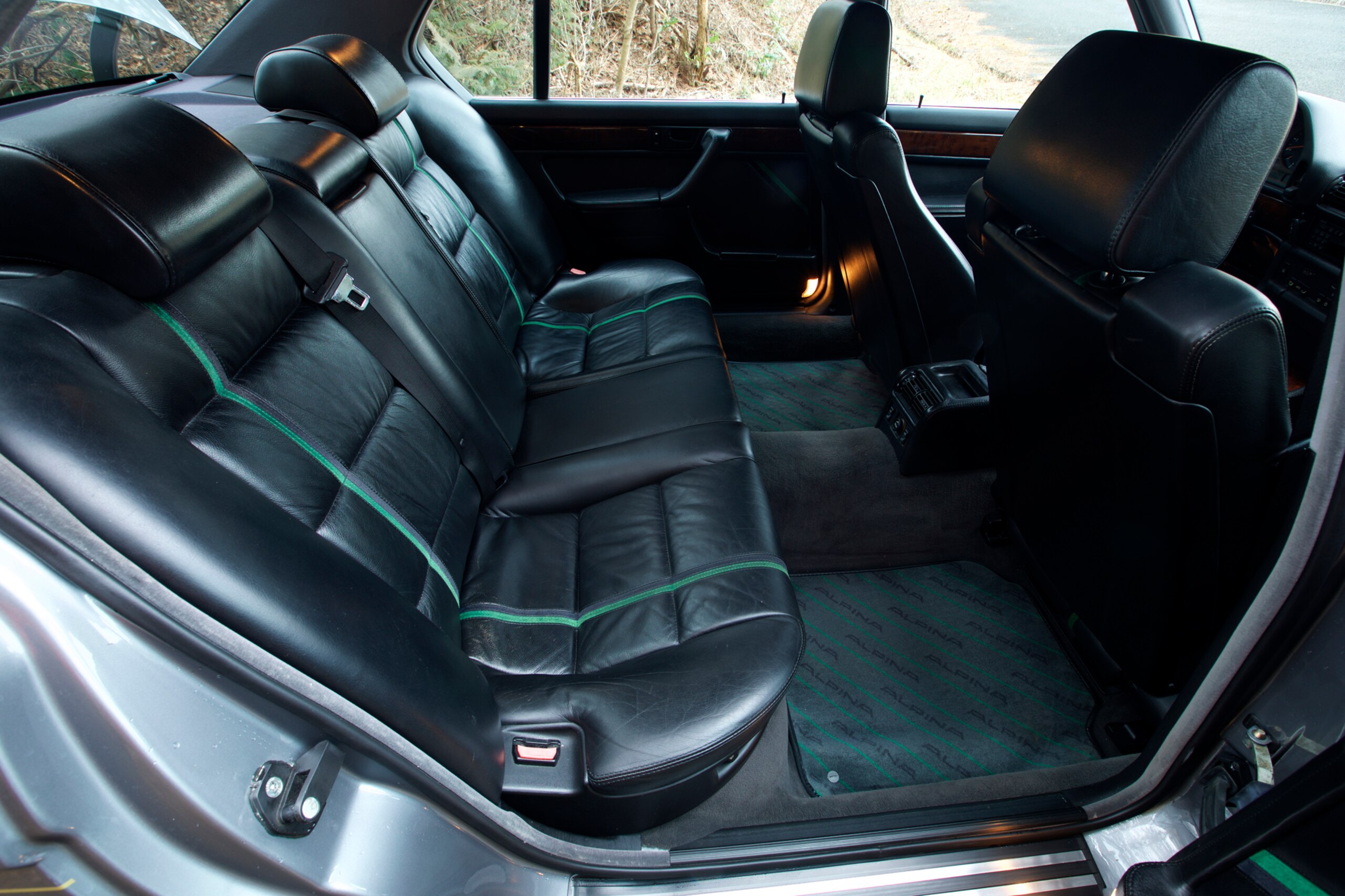 1991 BMW Alpina B12 5.0 — Photo 11 / 12