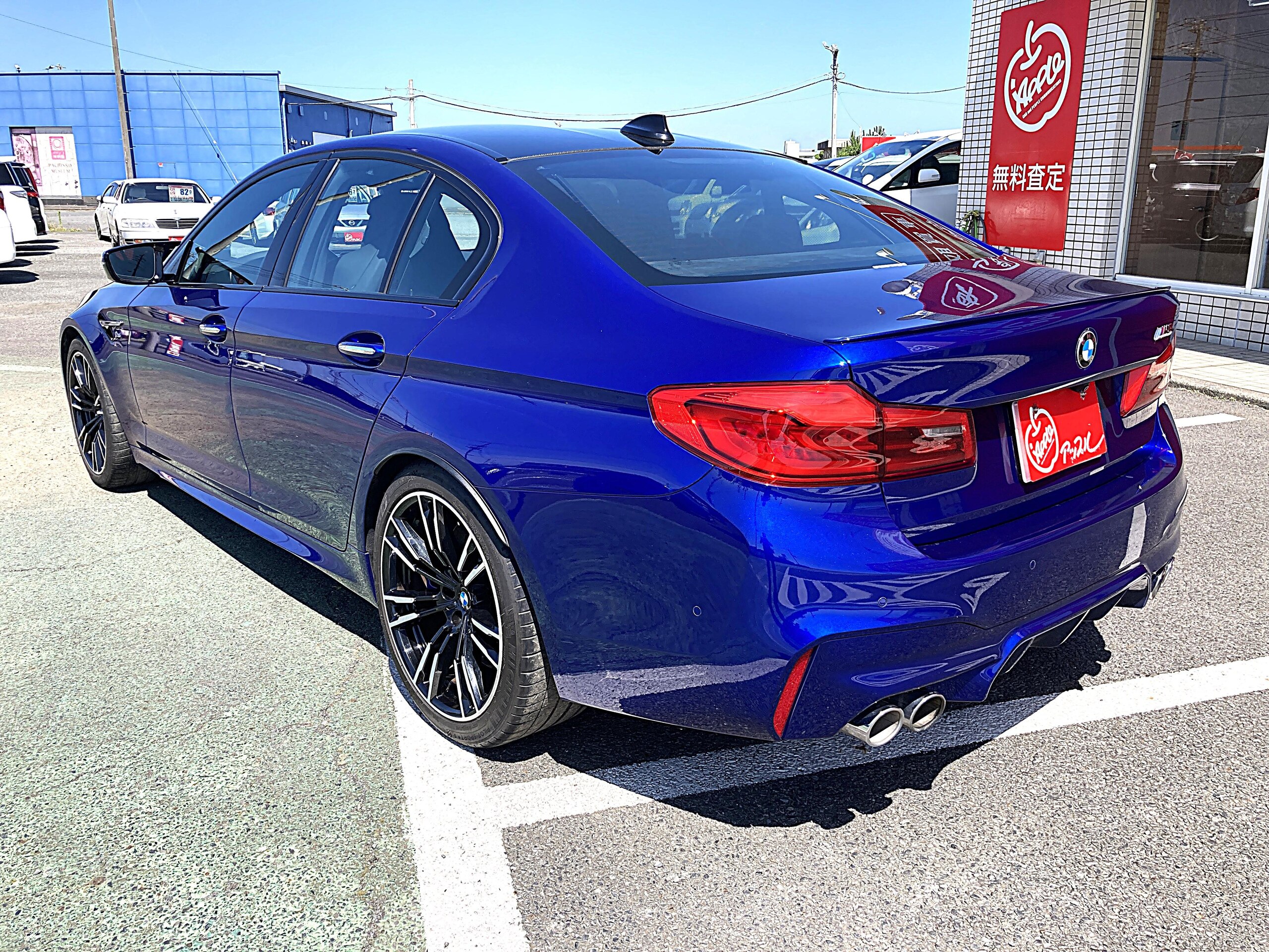 2018 BMW M5 — Photo 6 / 27