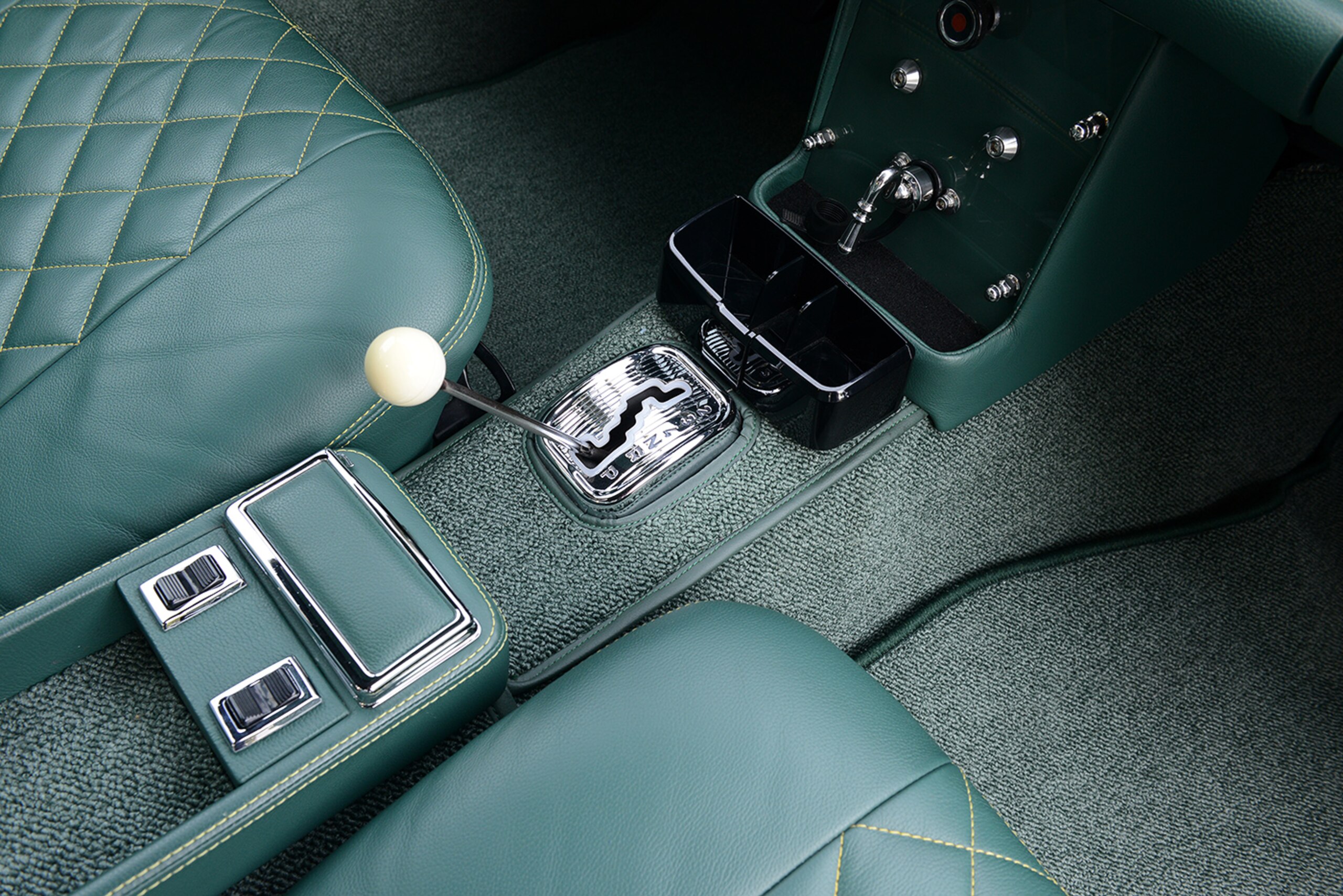 1969 Mercedes Benz 280SL — Photo 13 / 22