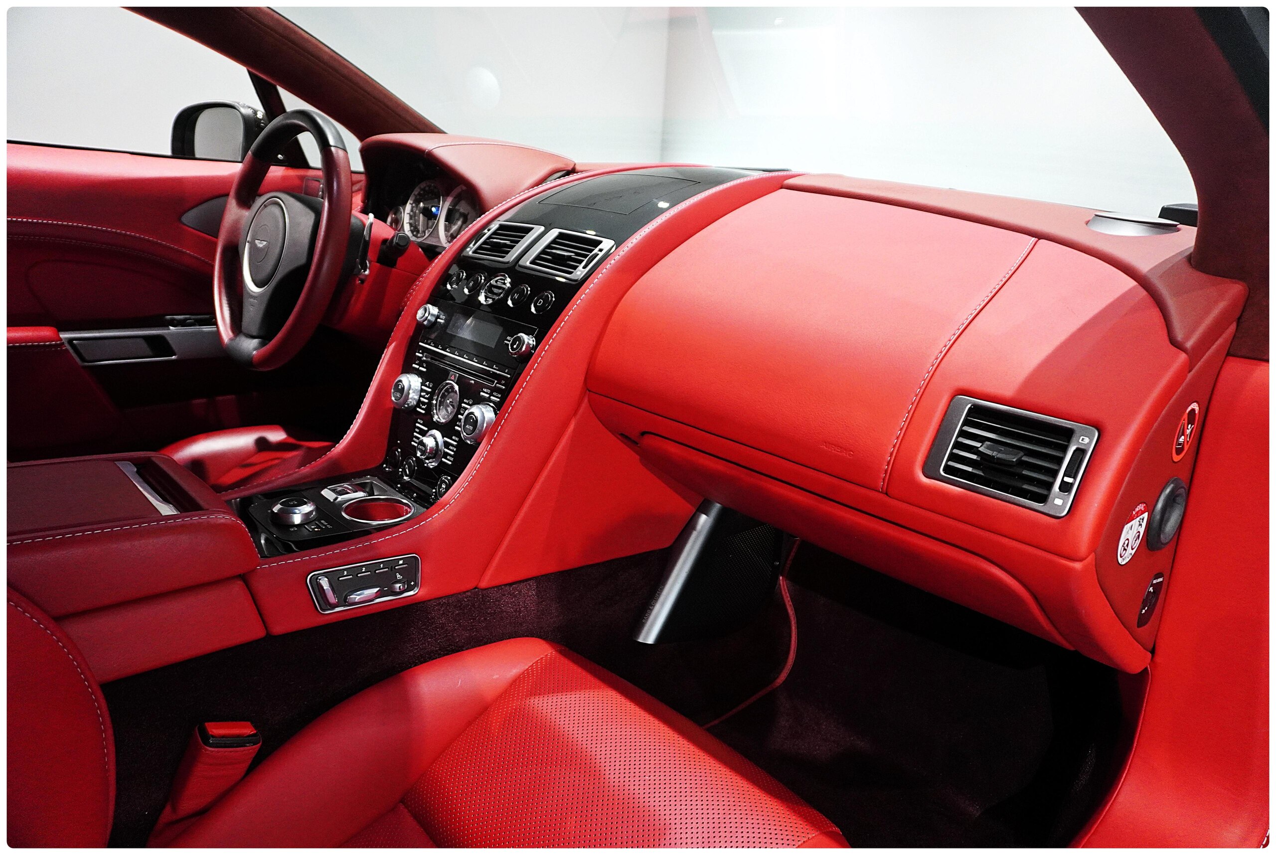 2013 Aston Martin Rapide — Photo 16 / 22