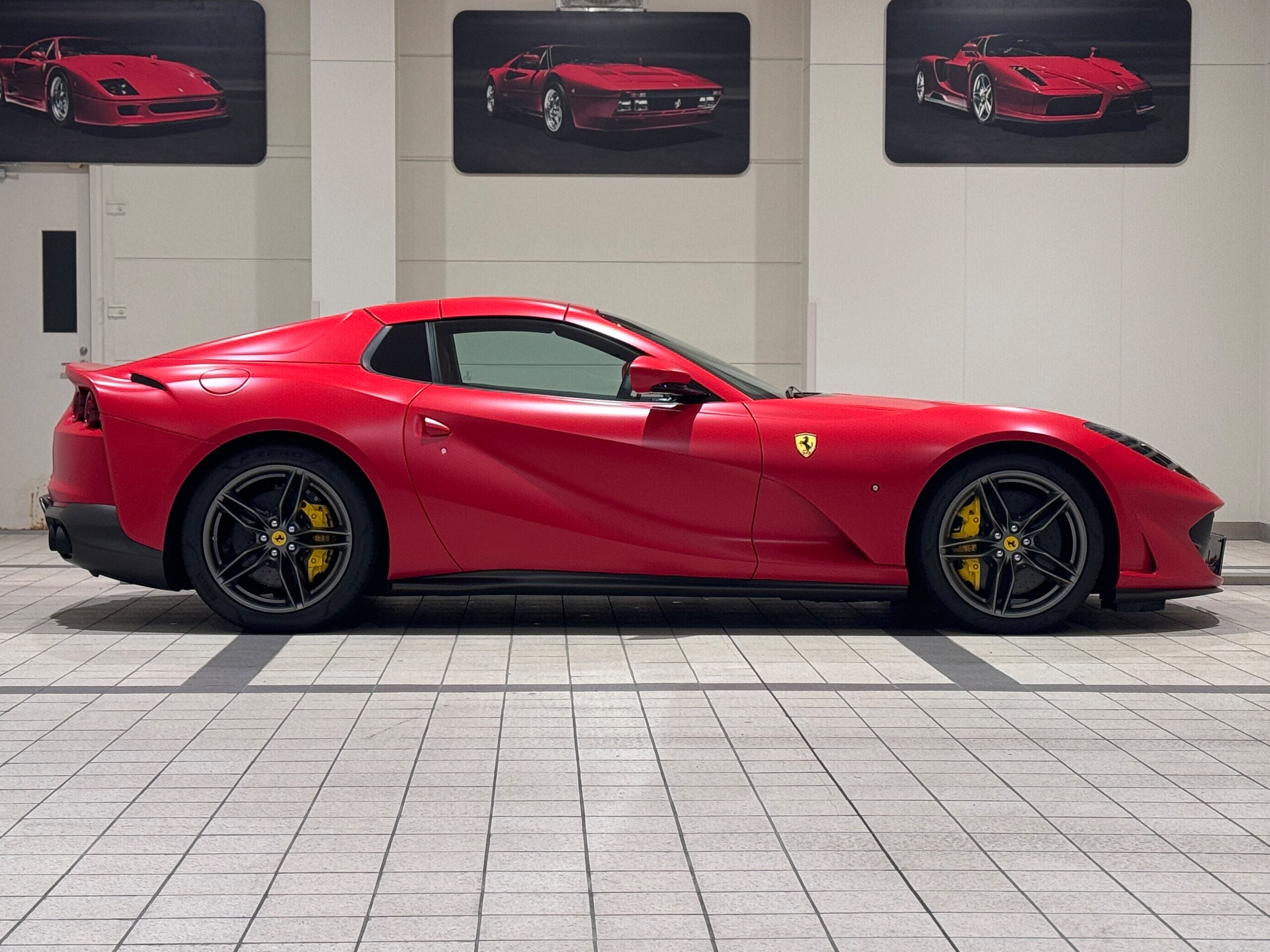 2023 Ferrari 812GTS — Photo 10 / 28