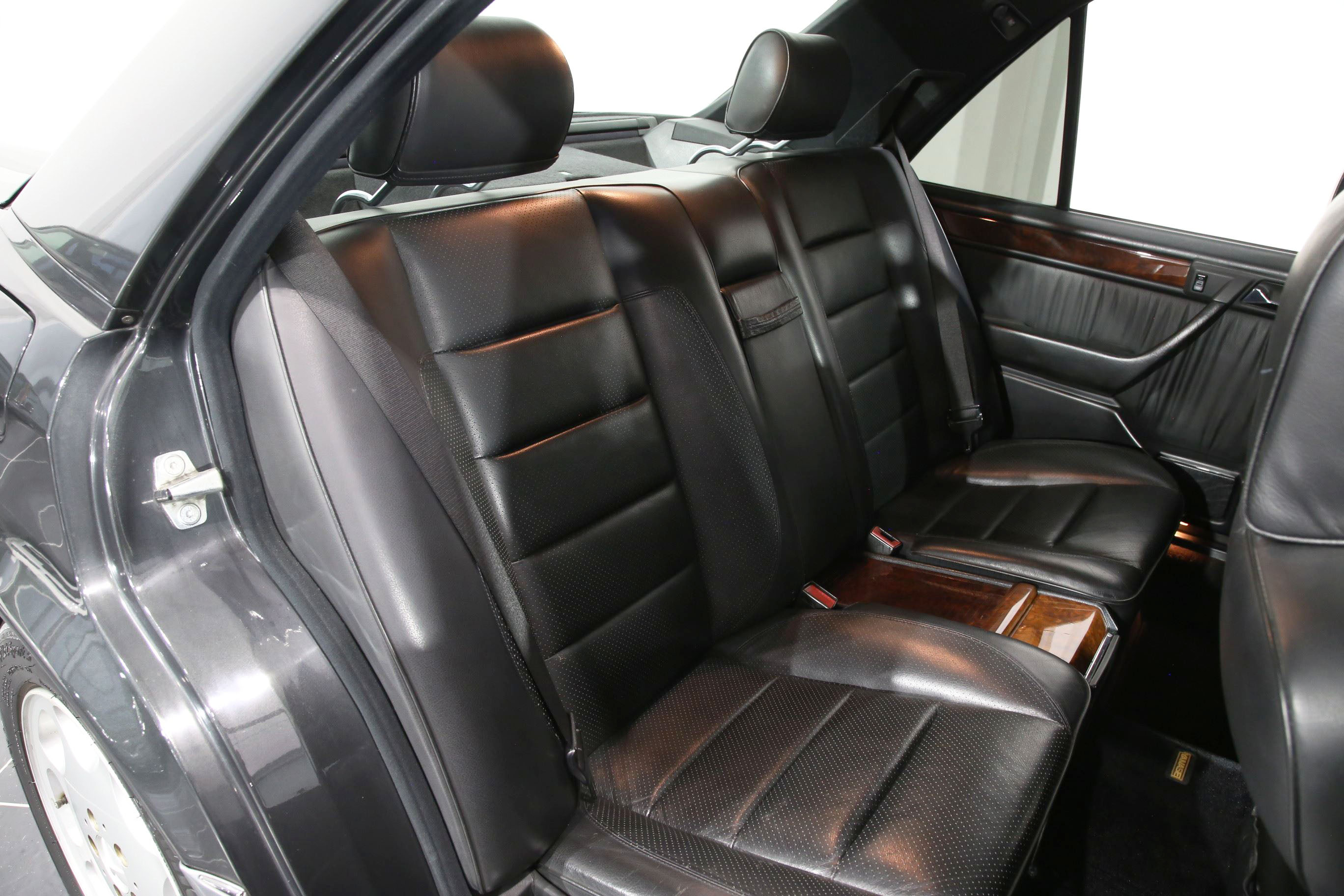 1992 Mercedes Benz 500E — Photo 16 / 22