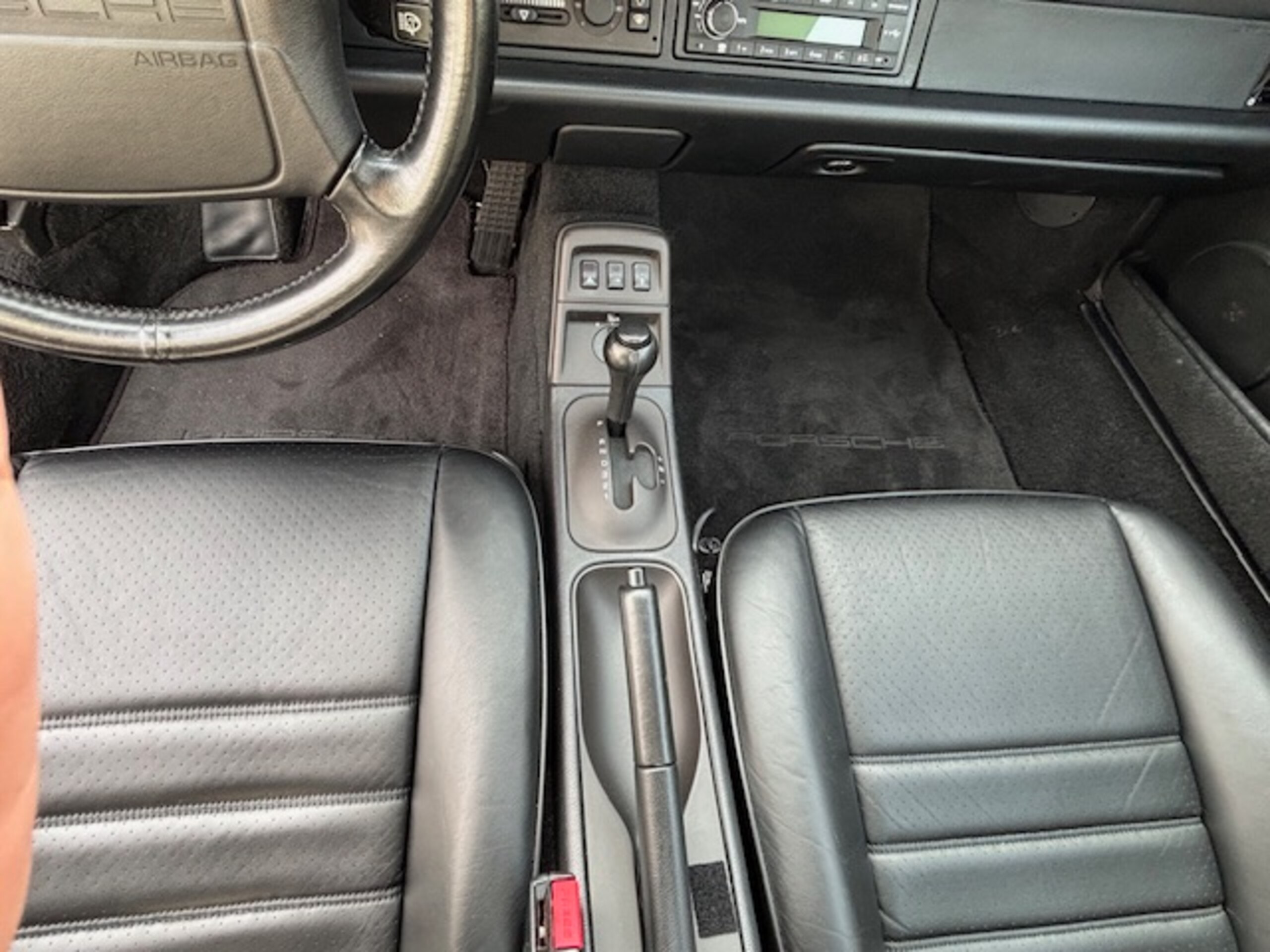 1992 Porsche 911 Carrera 2 — Photo 11 / 17