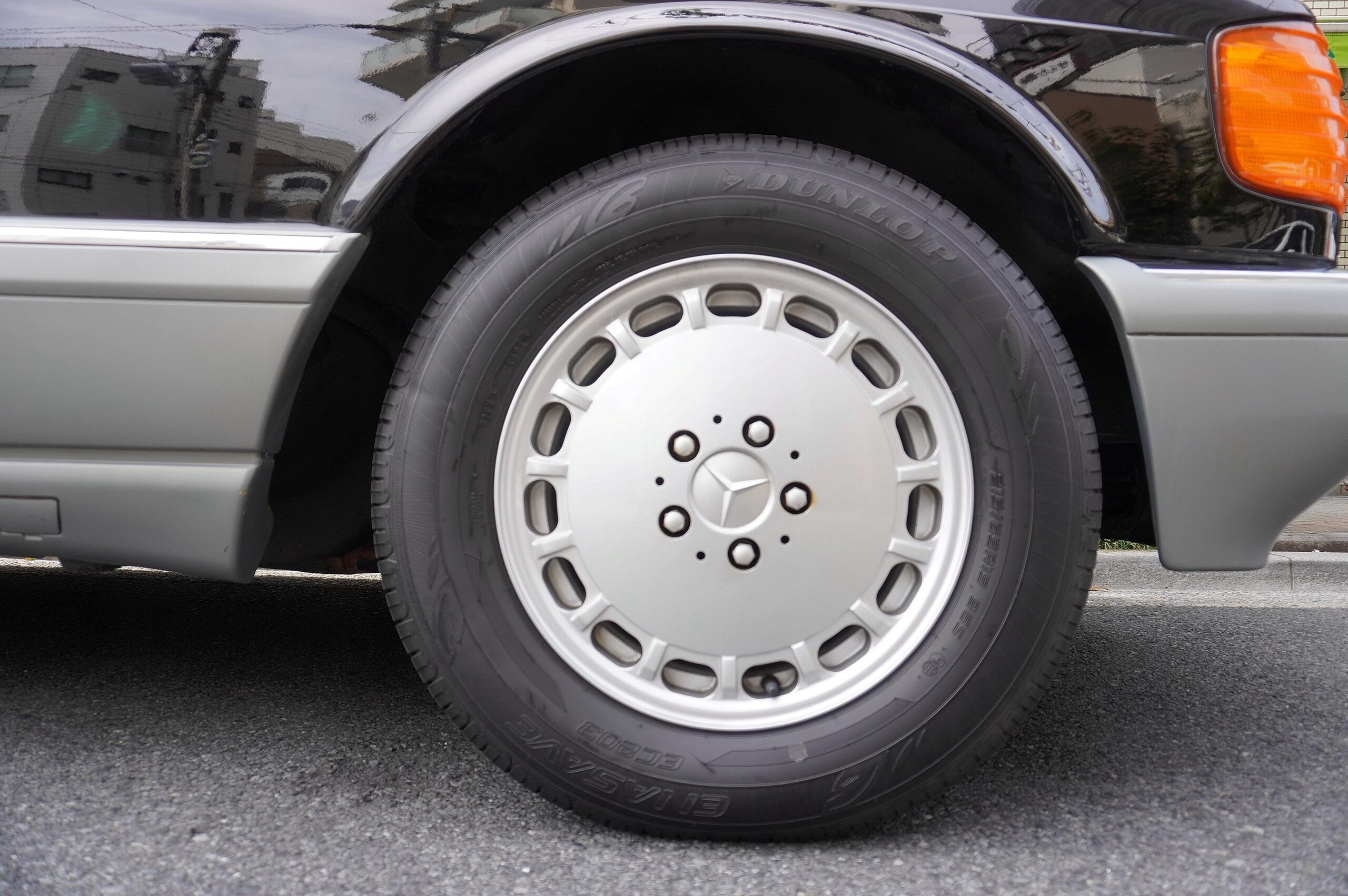 1987 Mercedes Benz 560SEL — Photo 14 / 14