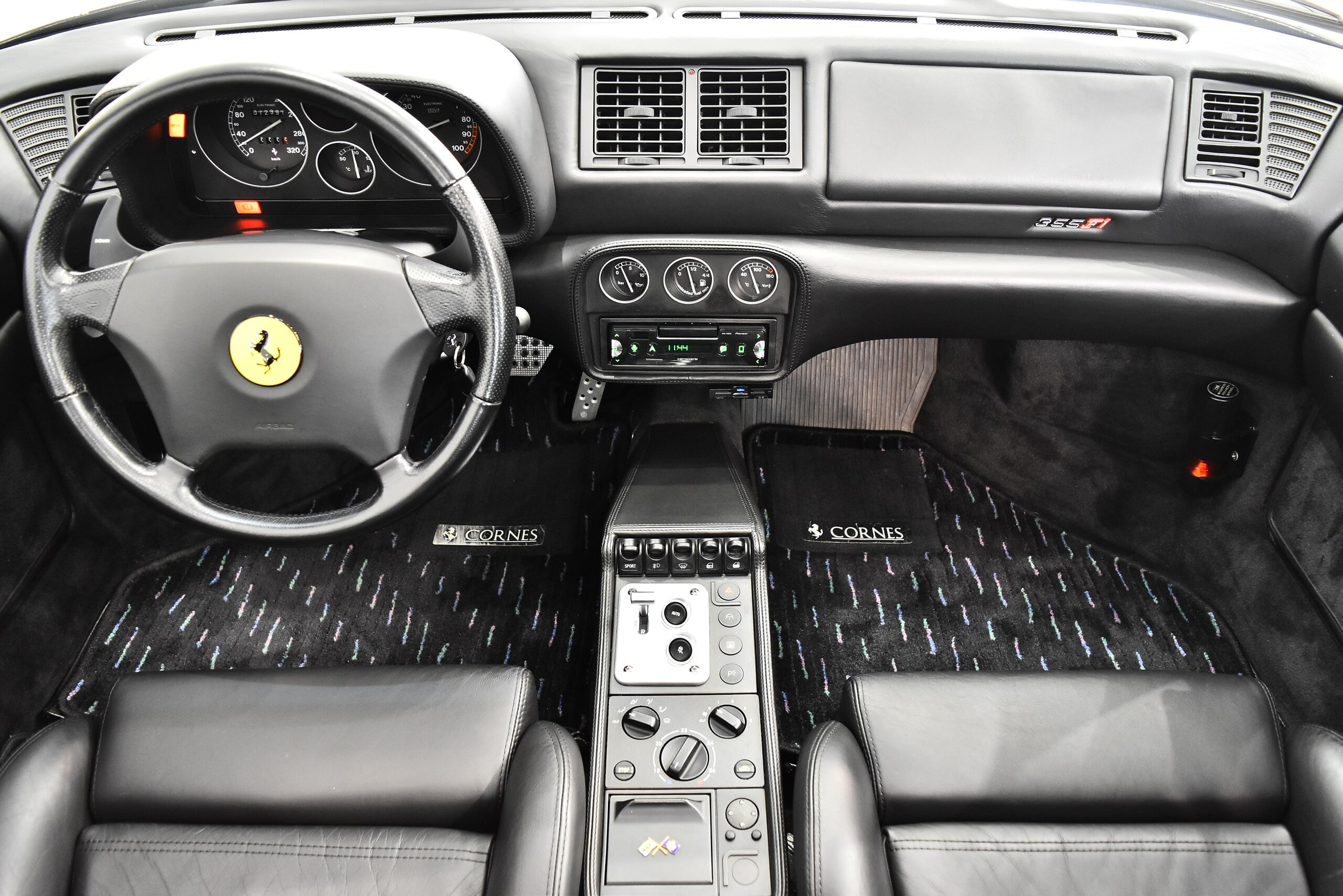 2000 Ferrari F355 GTS — Photo 6 / 17