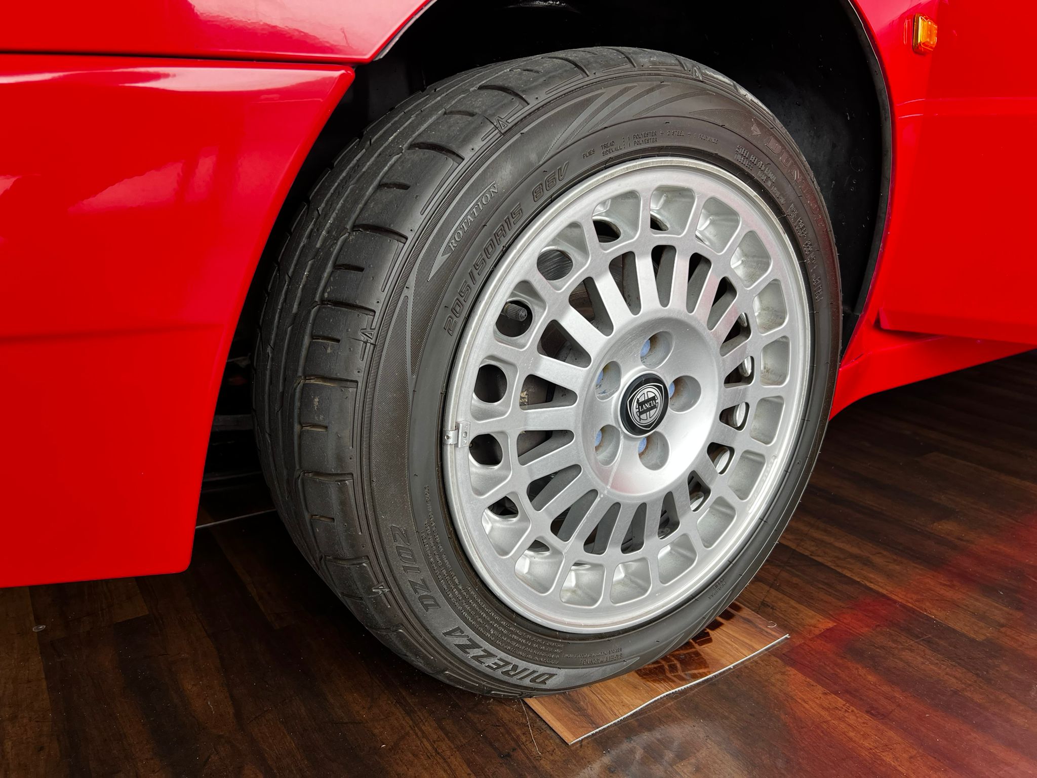 1993 Lancia Delta HF Integrale Evoluzione — Photo 12 / 18