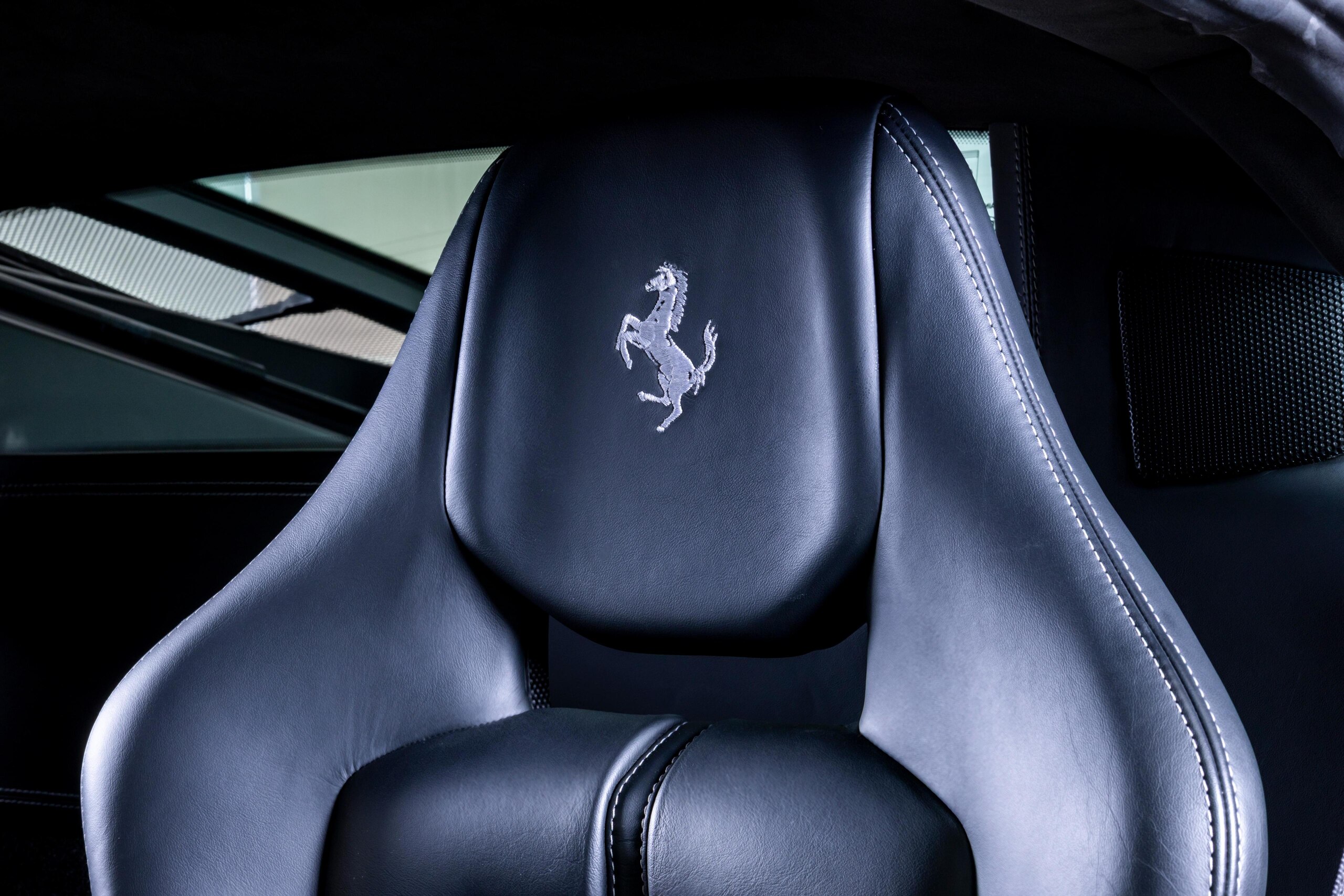 2011 Ferrari 458 Italia F1 DCT — Photo 17 / 24