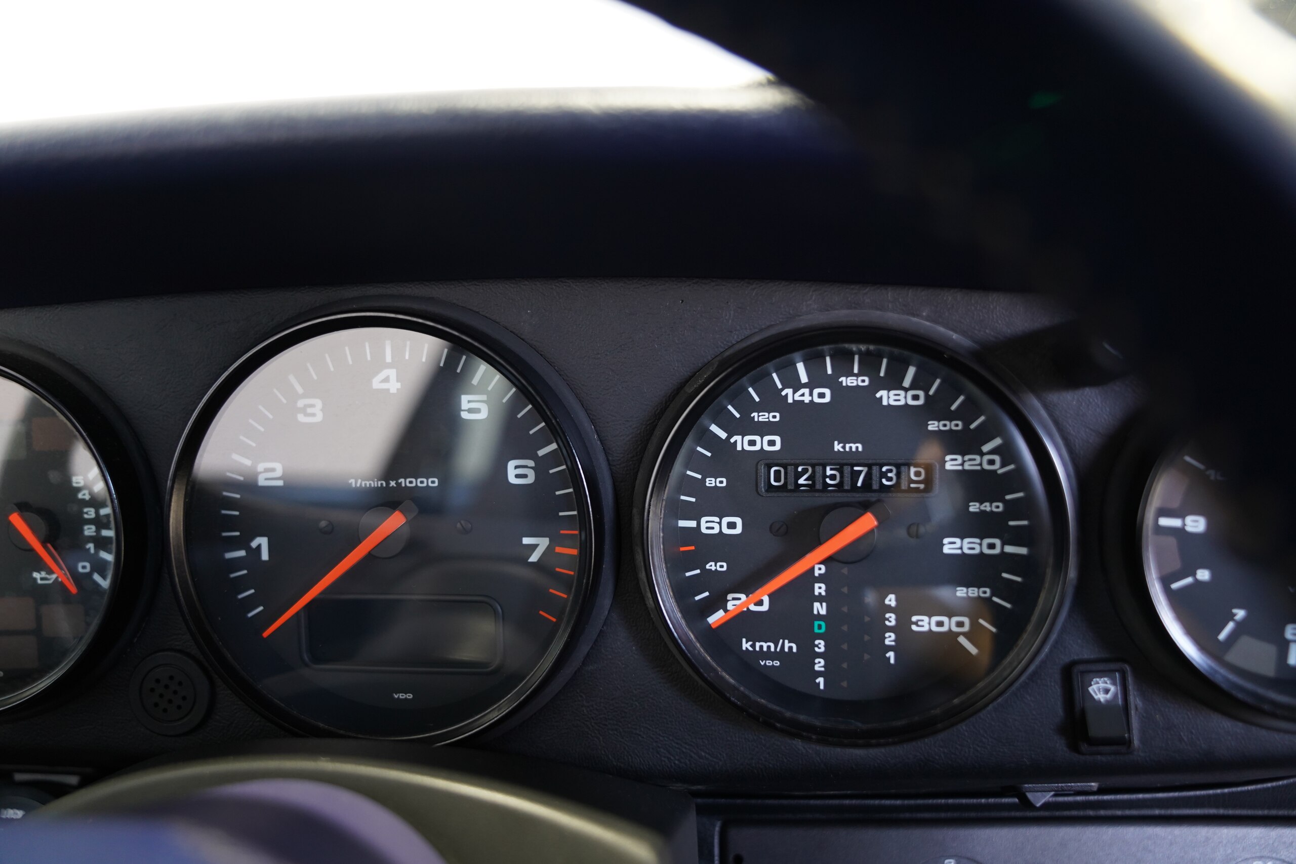 1991 Porsche 911 Carrera 2 — Photo 6 / 14