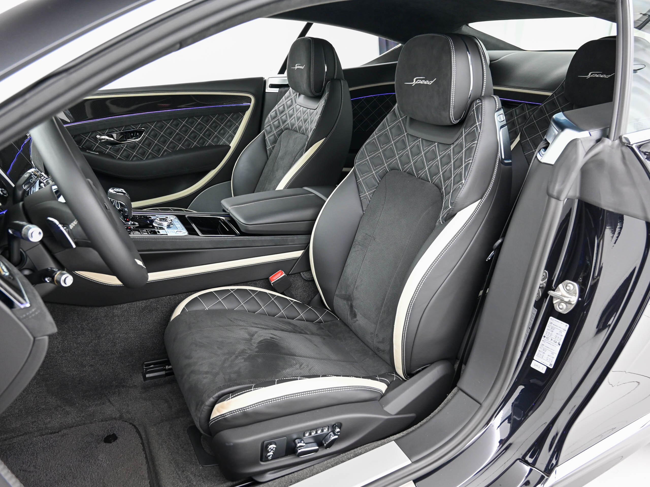 2022 Bentley Continental GT Speed — Photo 7 / 17