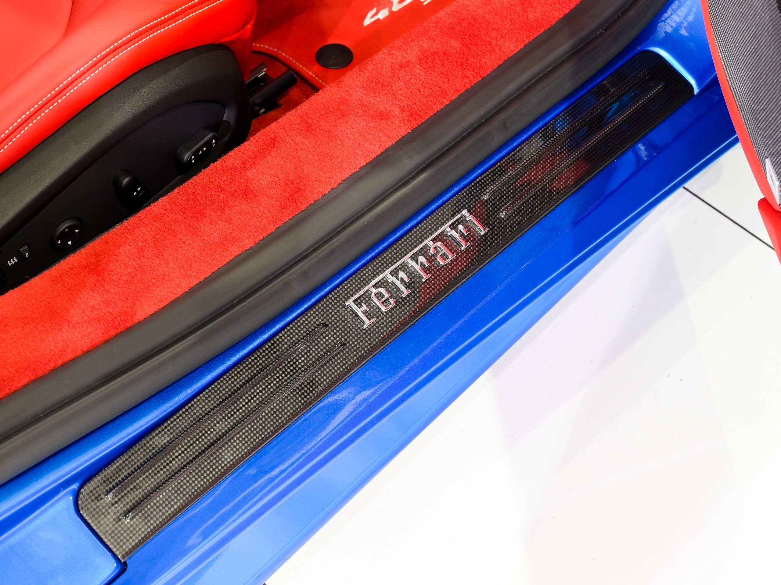 2018 Ferrari 488 Spider — Photo 12 / 22