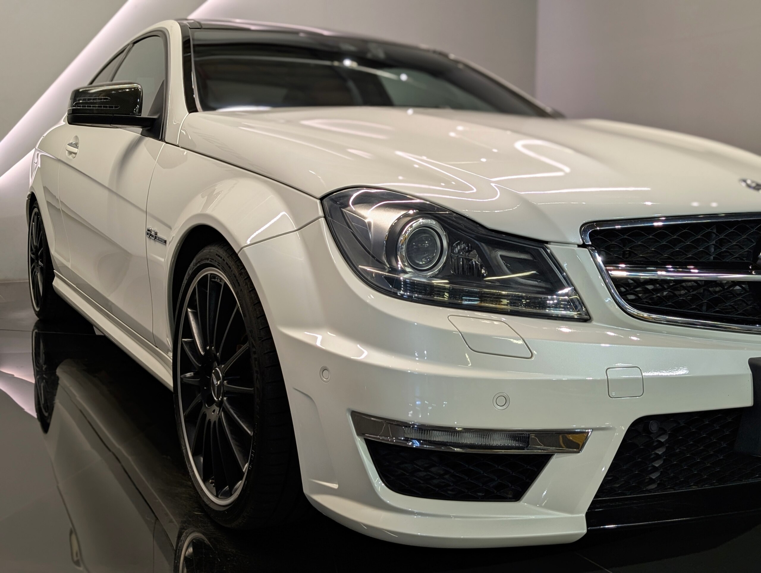 2012 Mercedes Benz C63 AMG — Photo 18 / 21