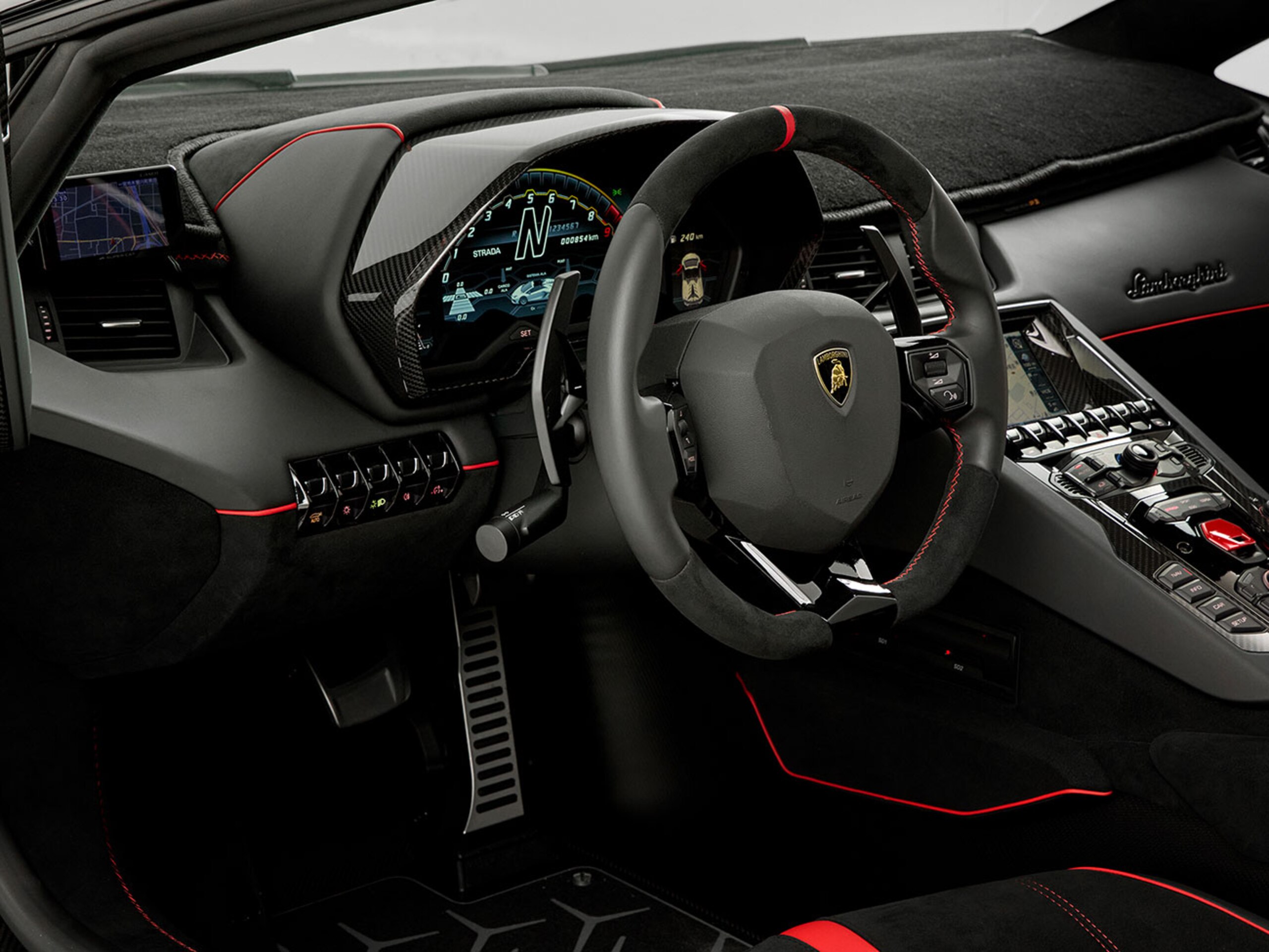 2020 Lamborghini Aventador SVJ Roadster — Photo 12 / 20
