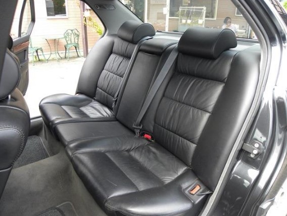1990 BMW 750i — Photo 17 / 22