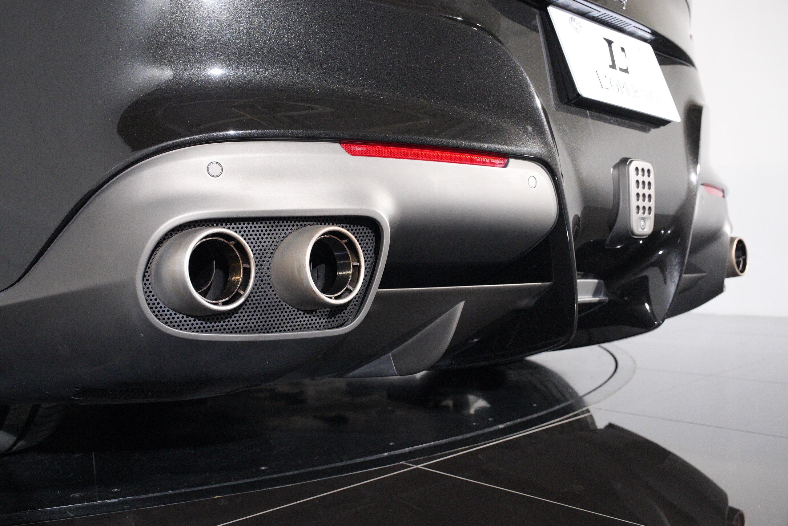 2013 Ferrari F12 Berlinetta — Photo 19 / 22