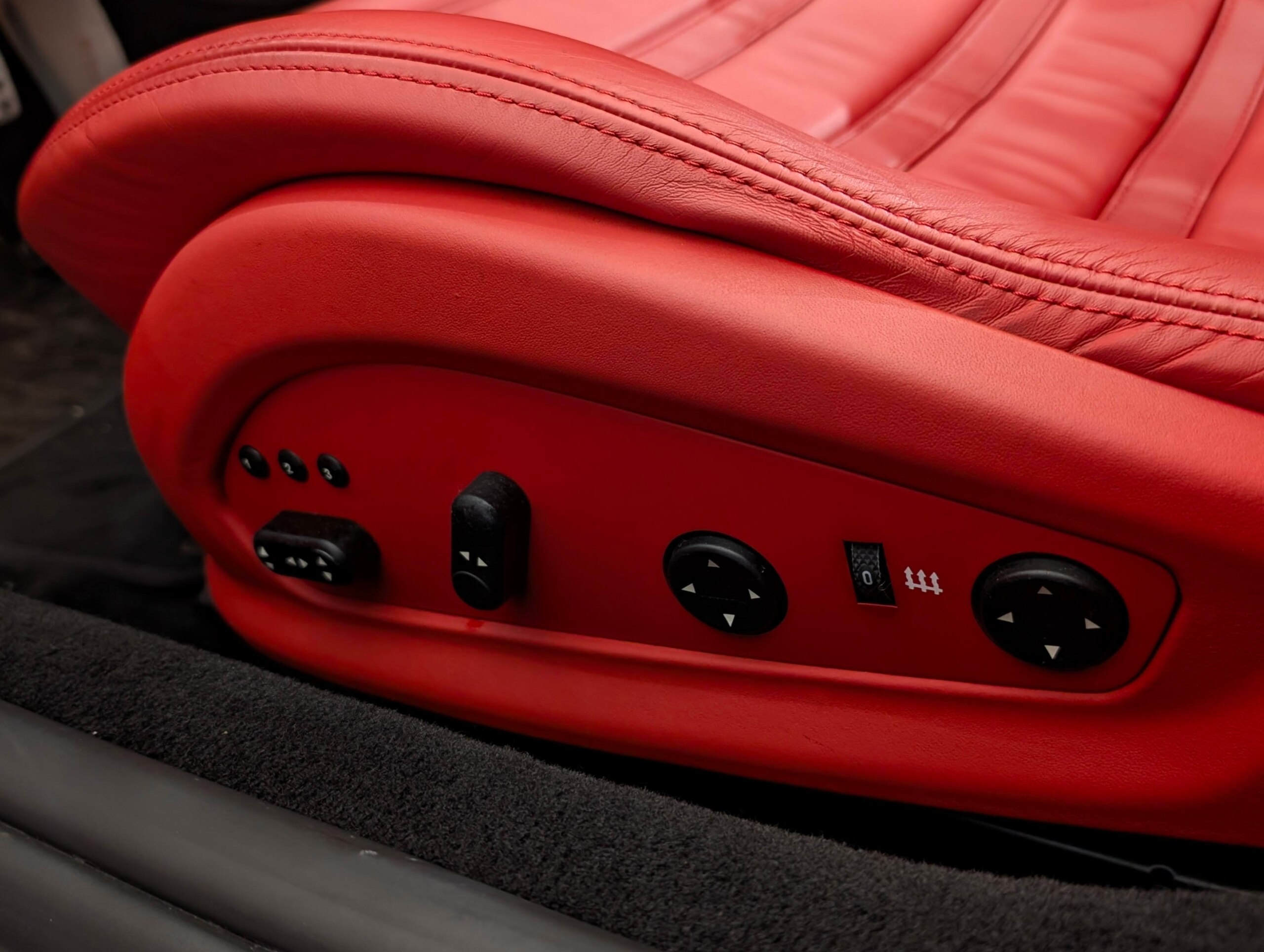 2009 Ferrari California F1 — Photo 11 / 24