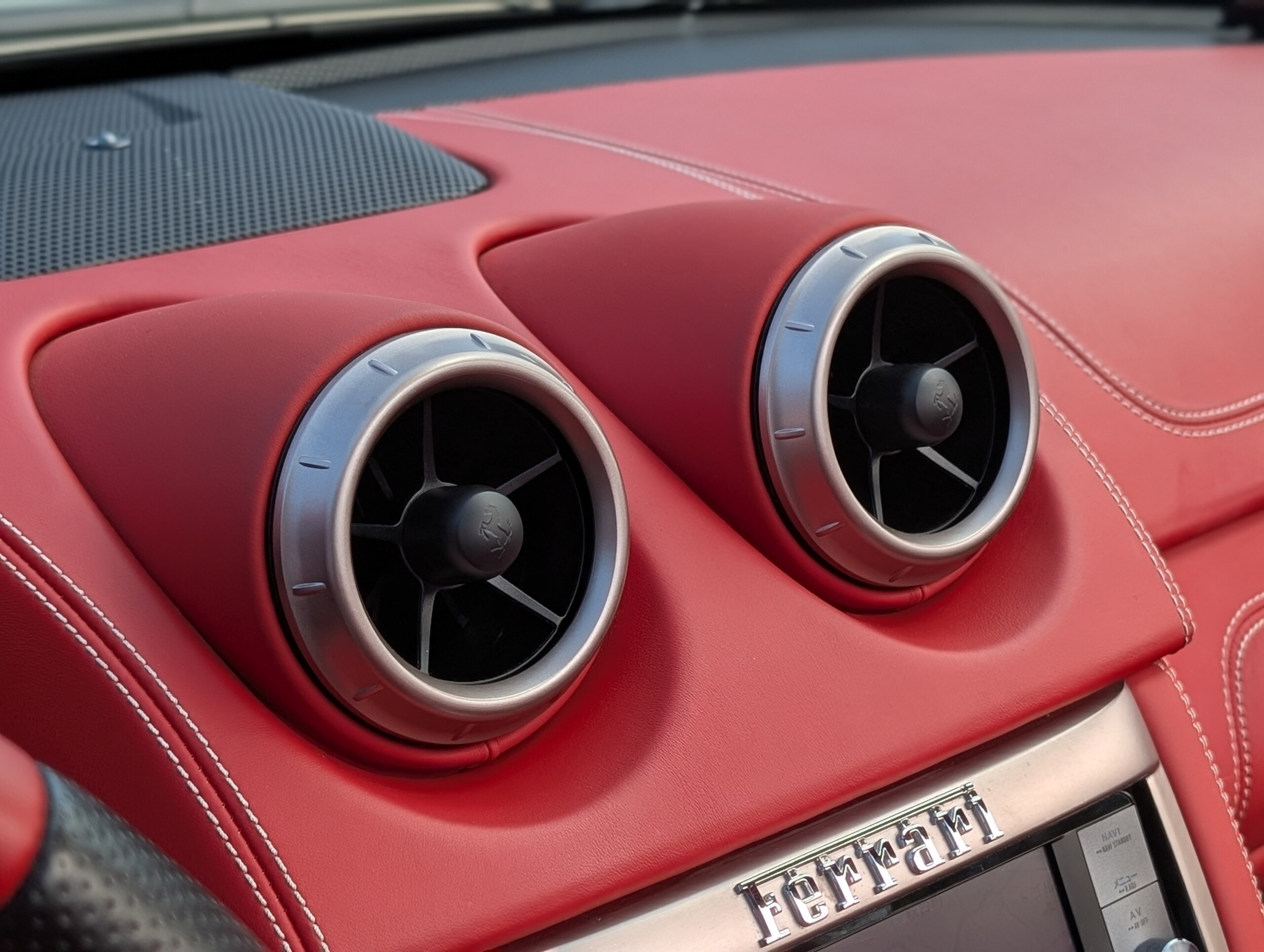 2009 Ferrari California F1 — Photo 9 / 19