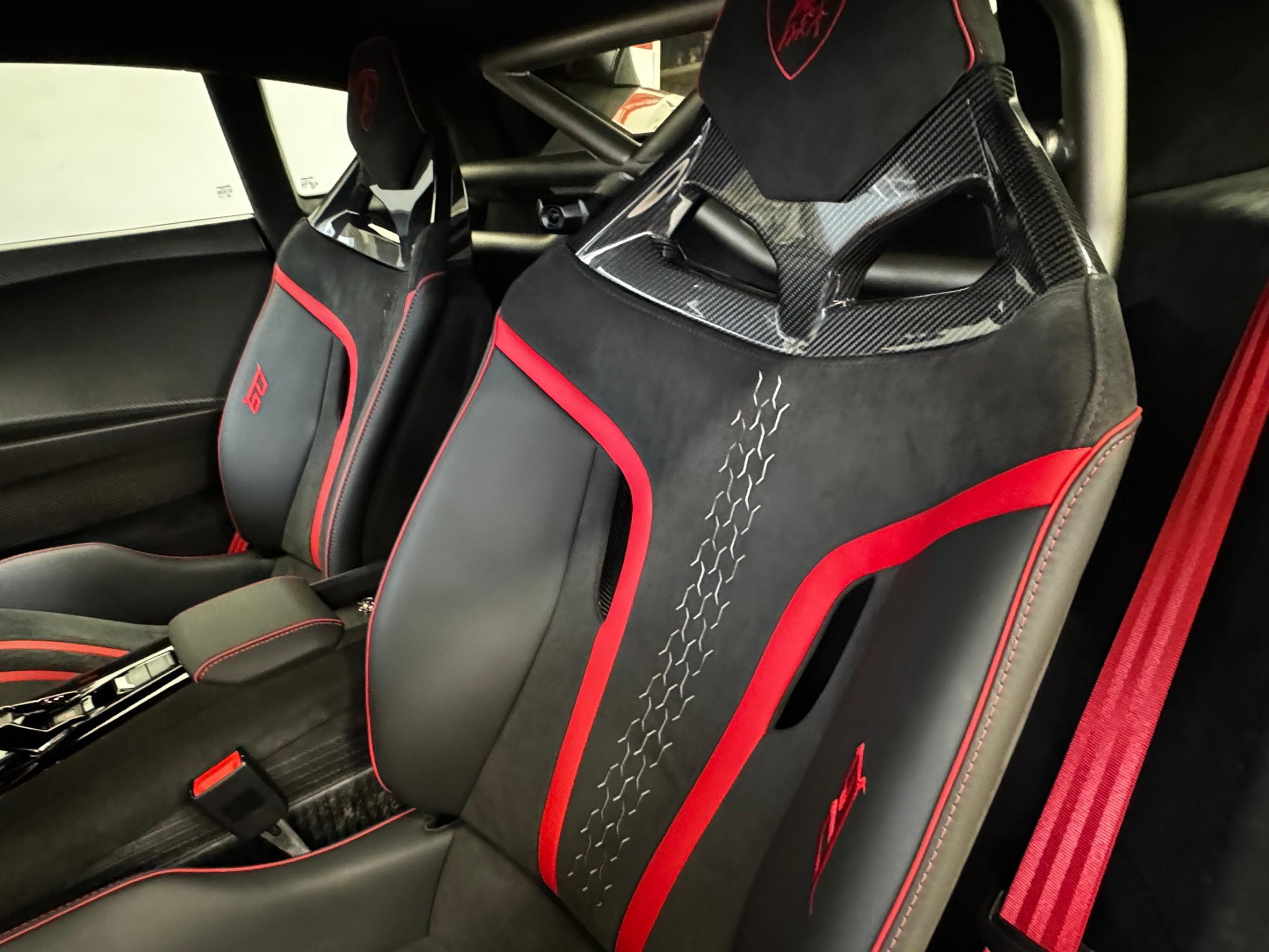2023 Lamborghini Huracán Tecnica 60th Anniversary Edition — Photo 11 / 15