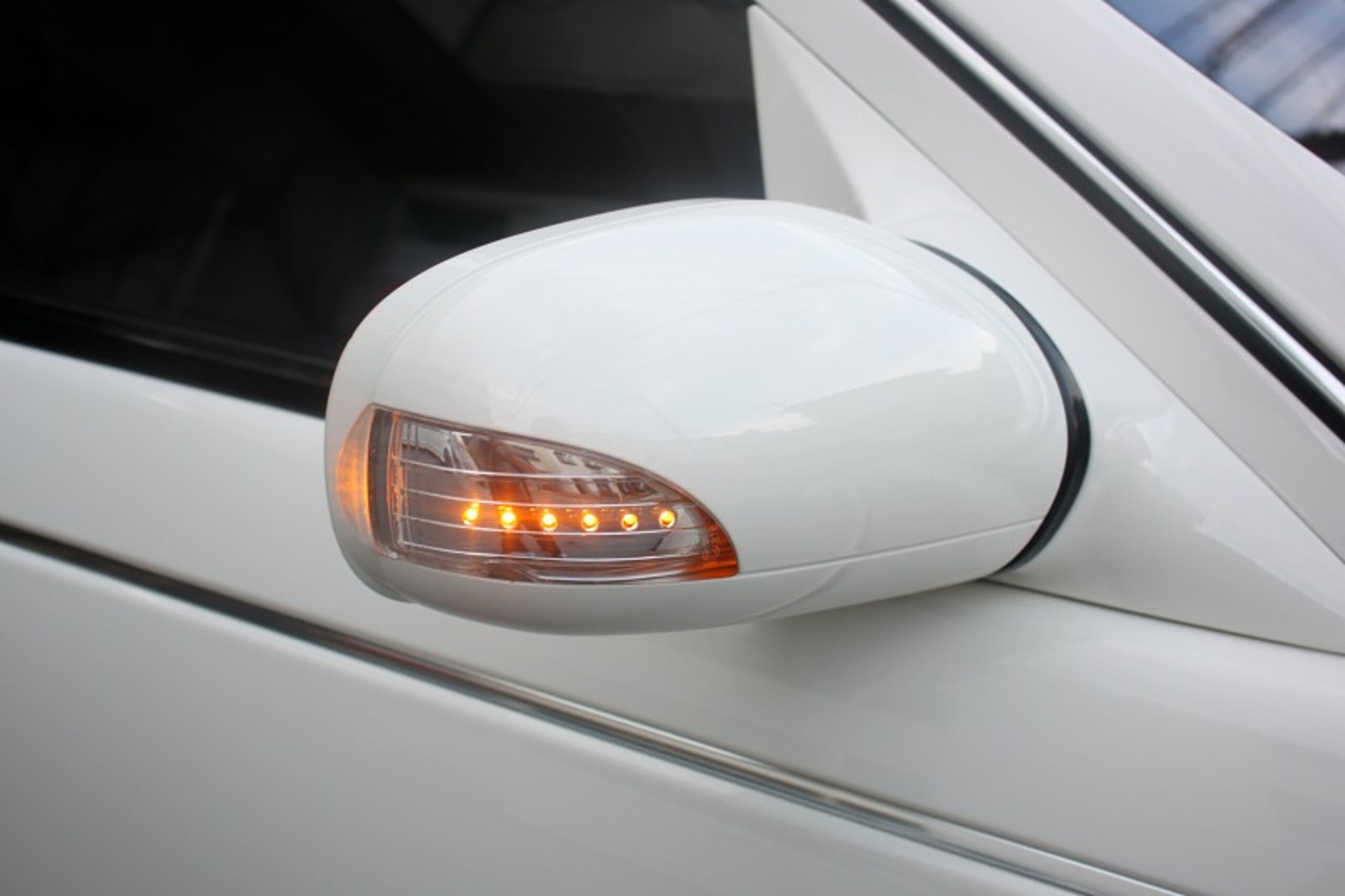 2005 Mercedes Benz Maybach 57 — Photo 6 / 33