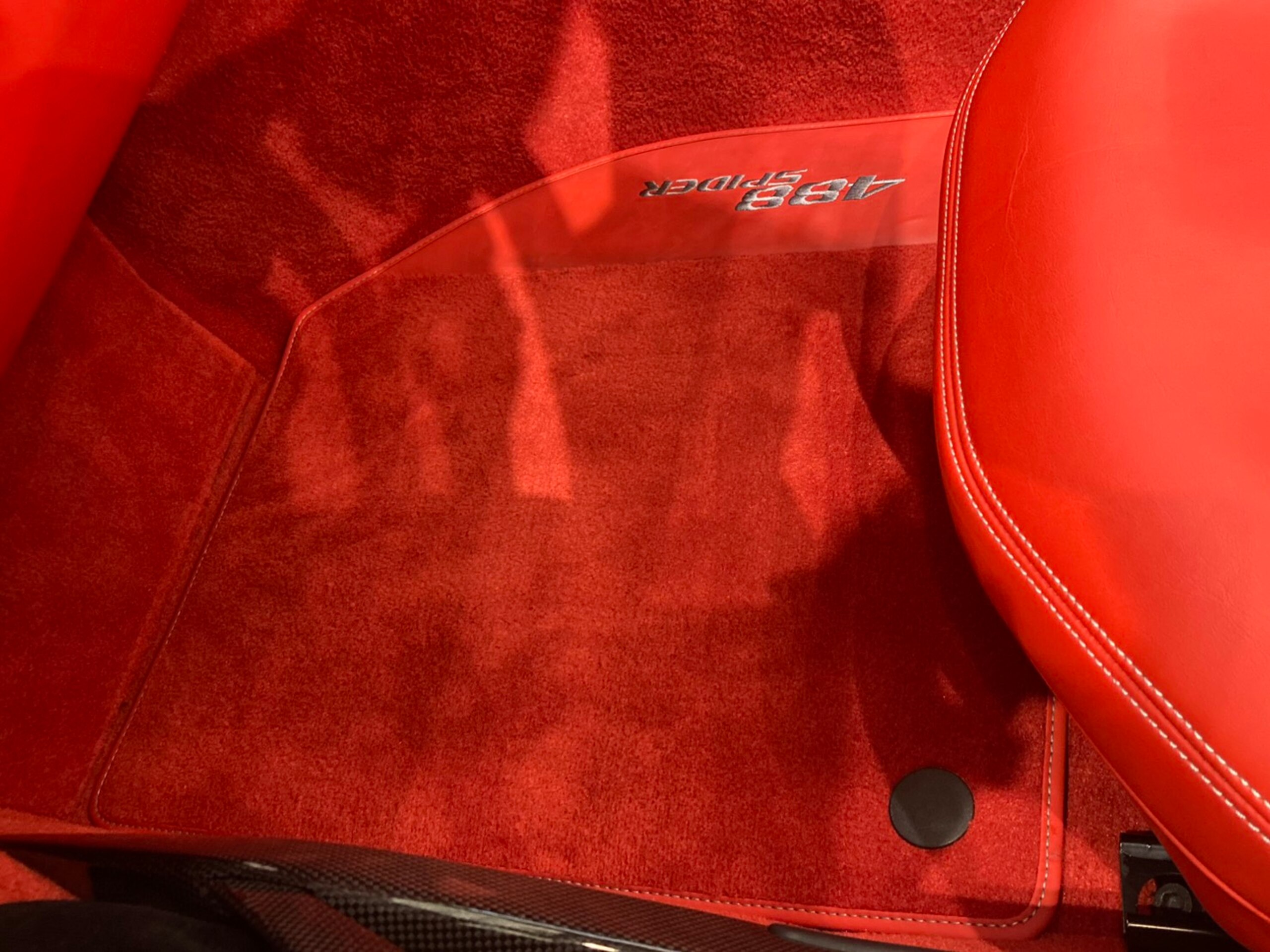 2016 Ferrari 488 Spider — Photo 31 / 35