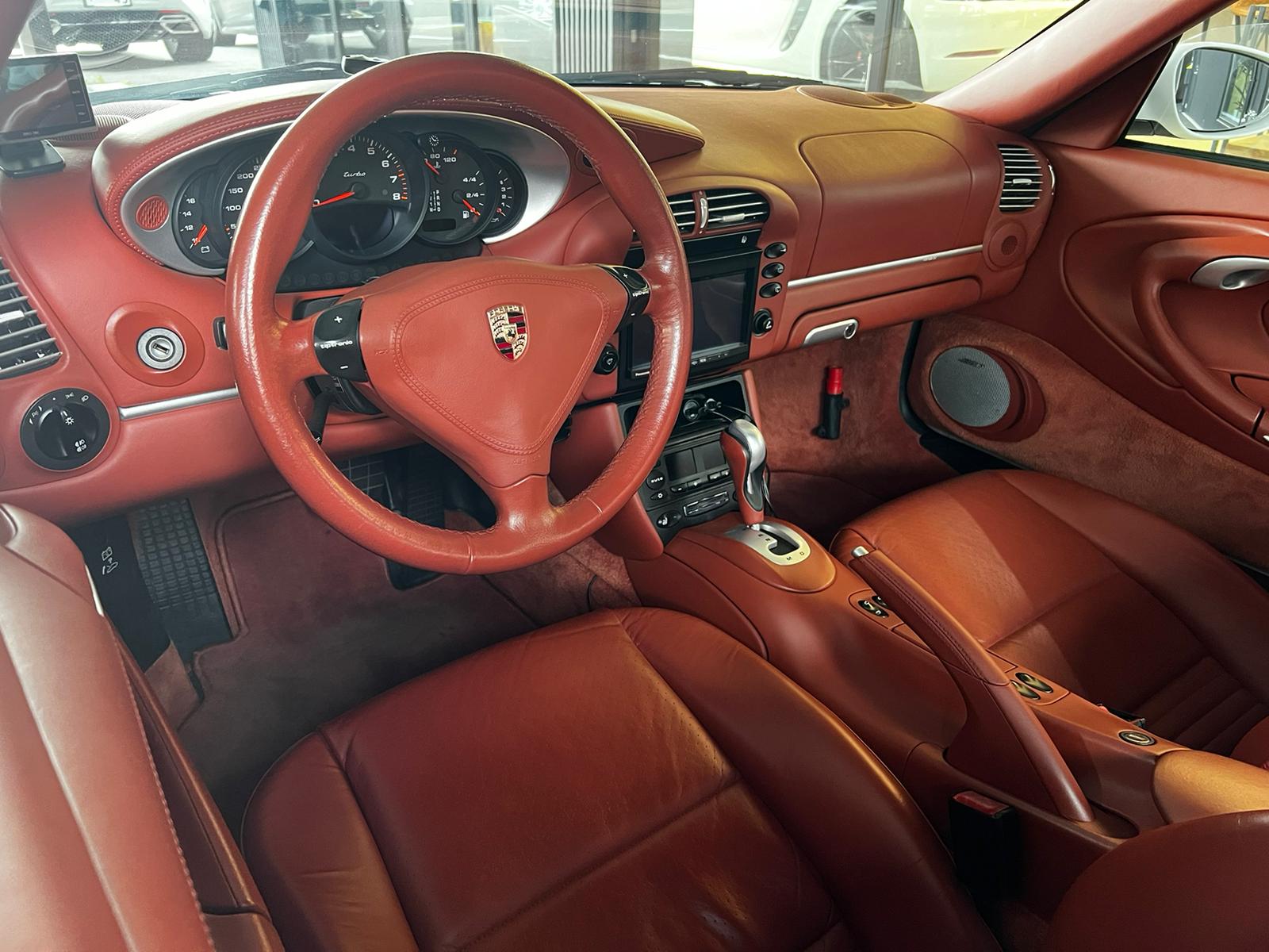 2004 Porsche 911 Turbo — Photo 6 / 13