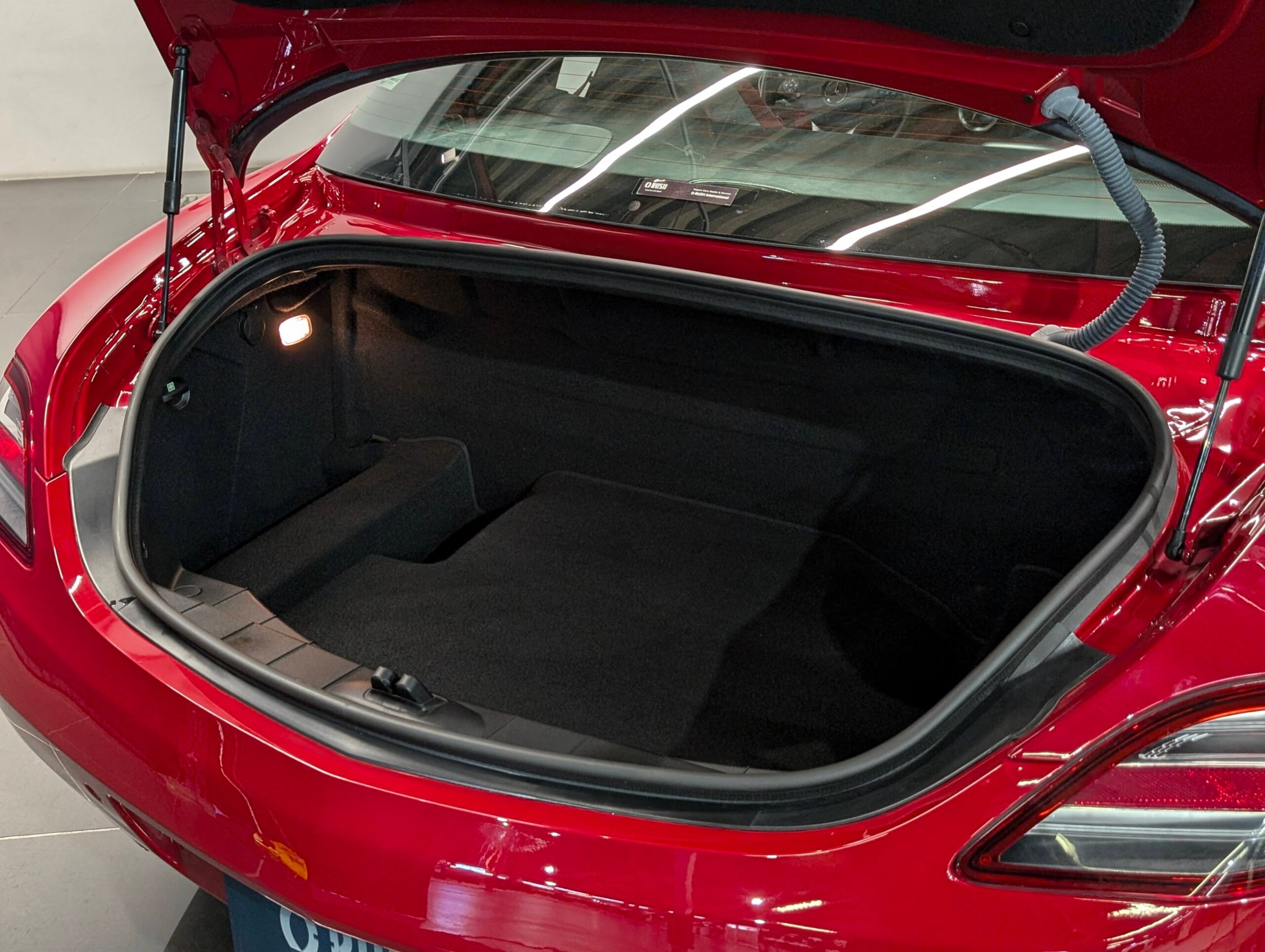 2010 Mercedes Benz SLS AMG — Photo 19 / 19