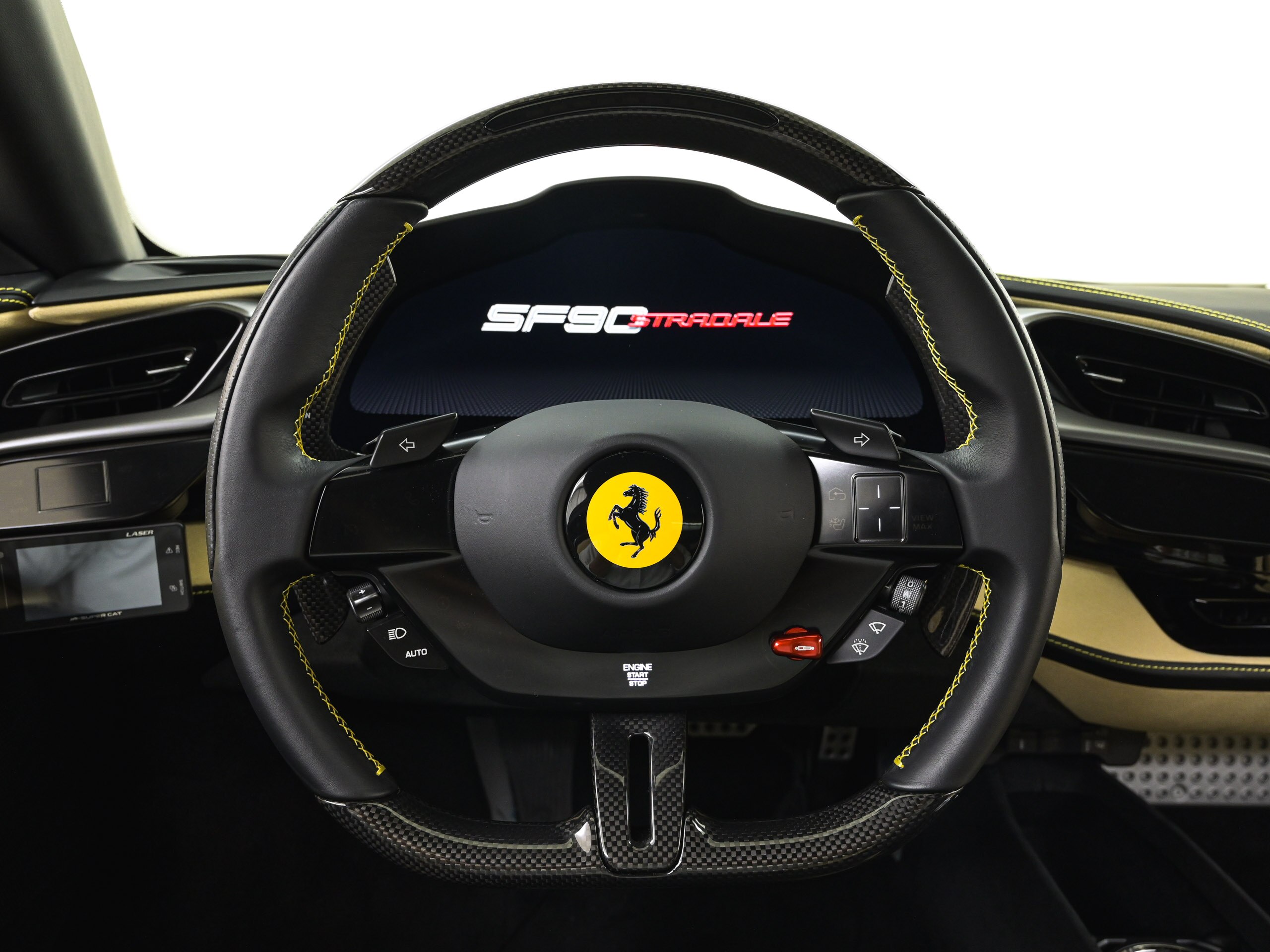 2021 Ferrari SF90 Stradale — Photo 8 / 13