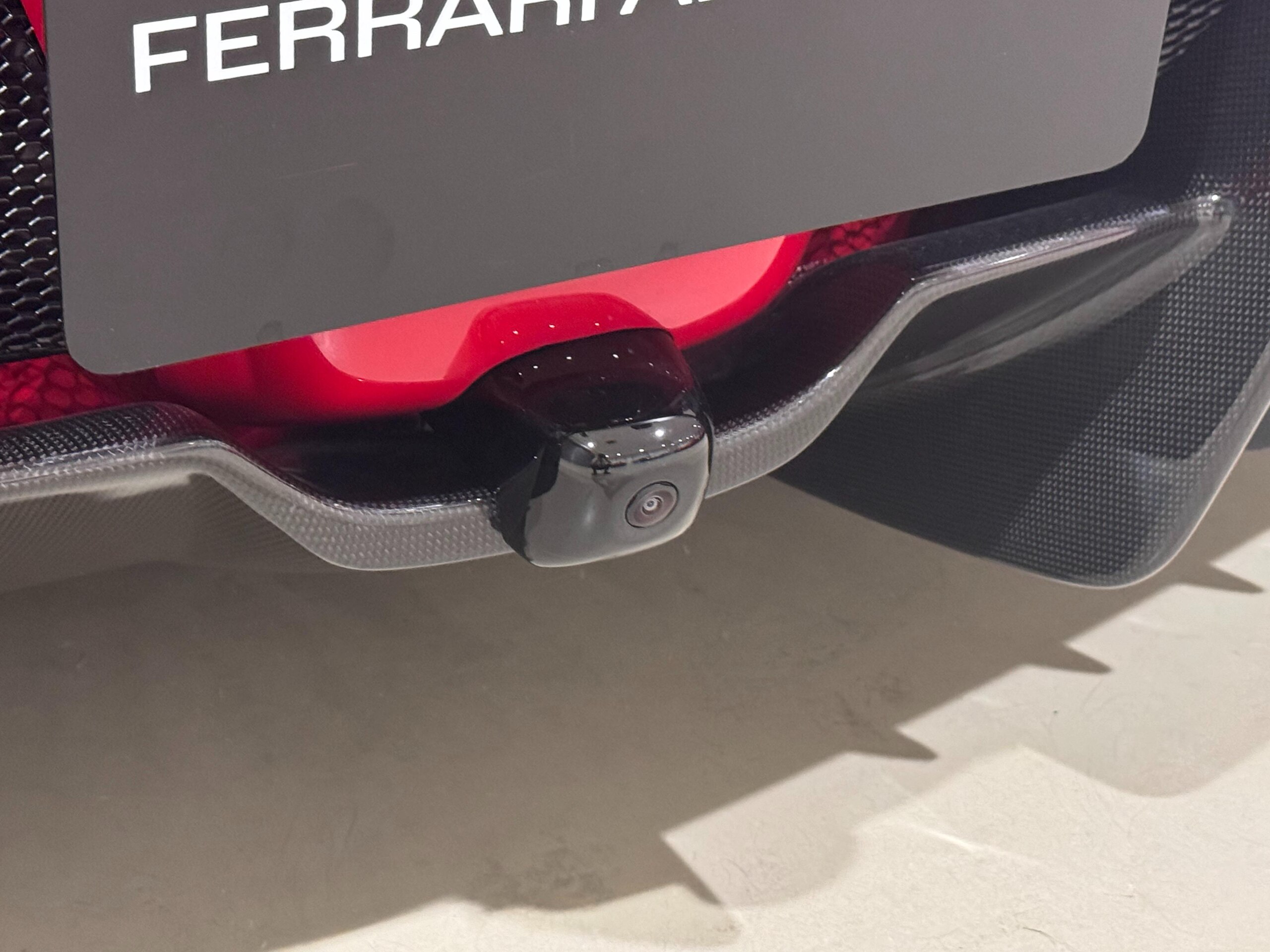 2021 Ferrari SF90 Stradale — Photo 12 / 29