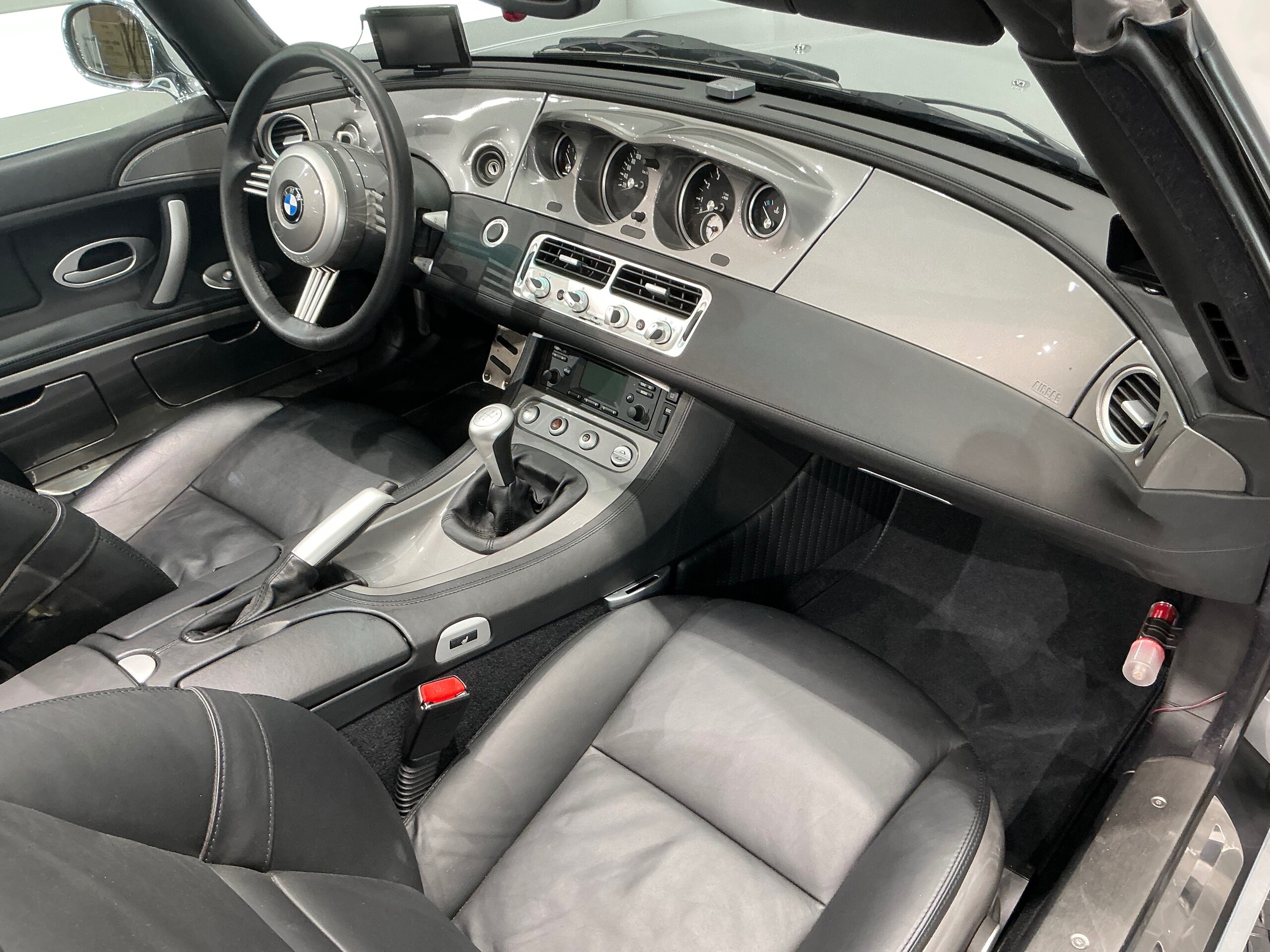 2000 BMW Z8 — Photo 15 / 19