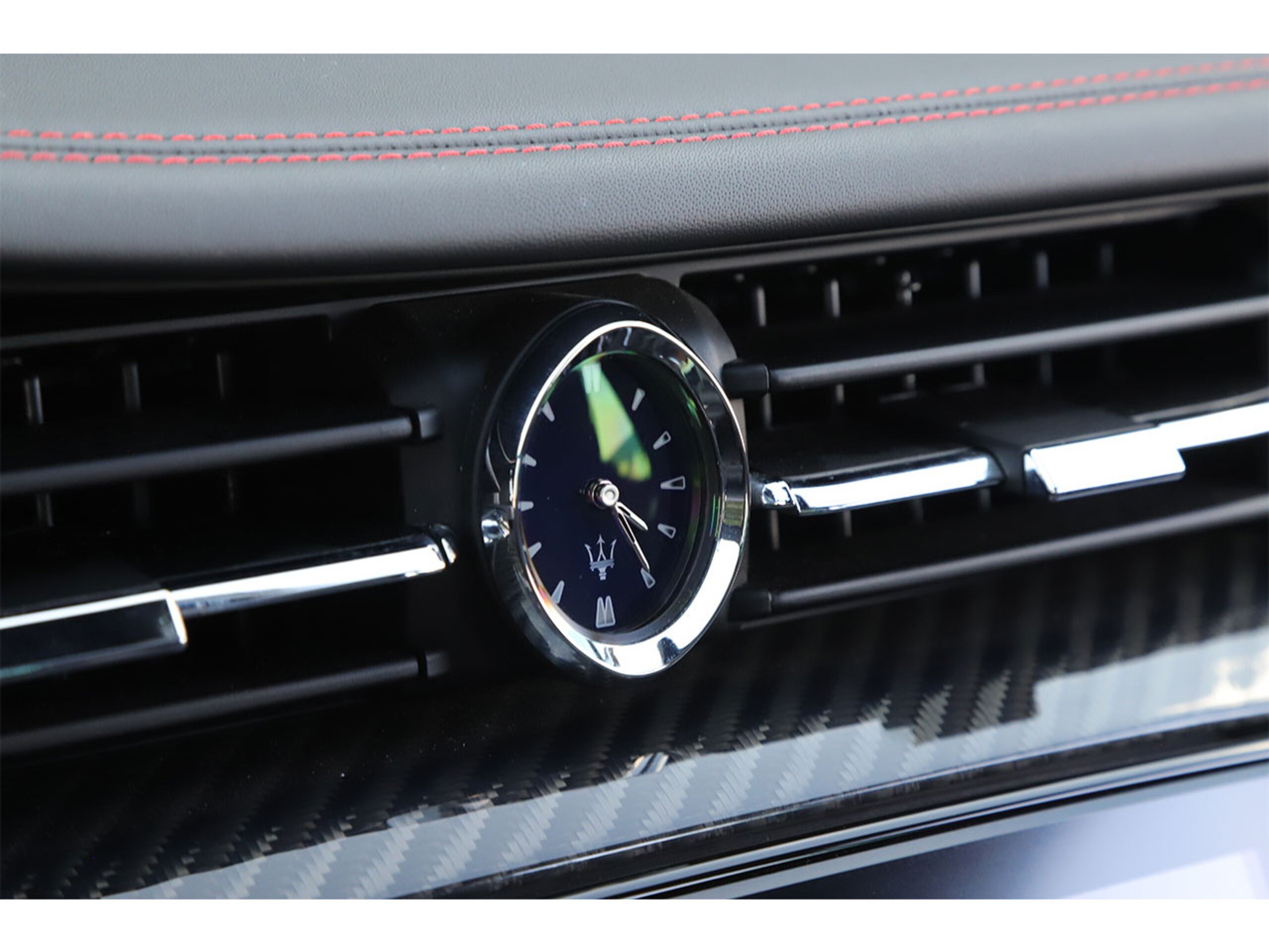 2019 Maserati Quattroporte SQ4 — Photo 9 / 19