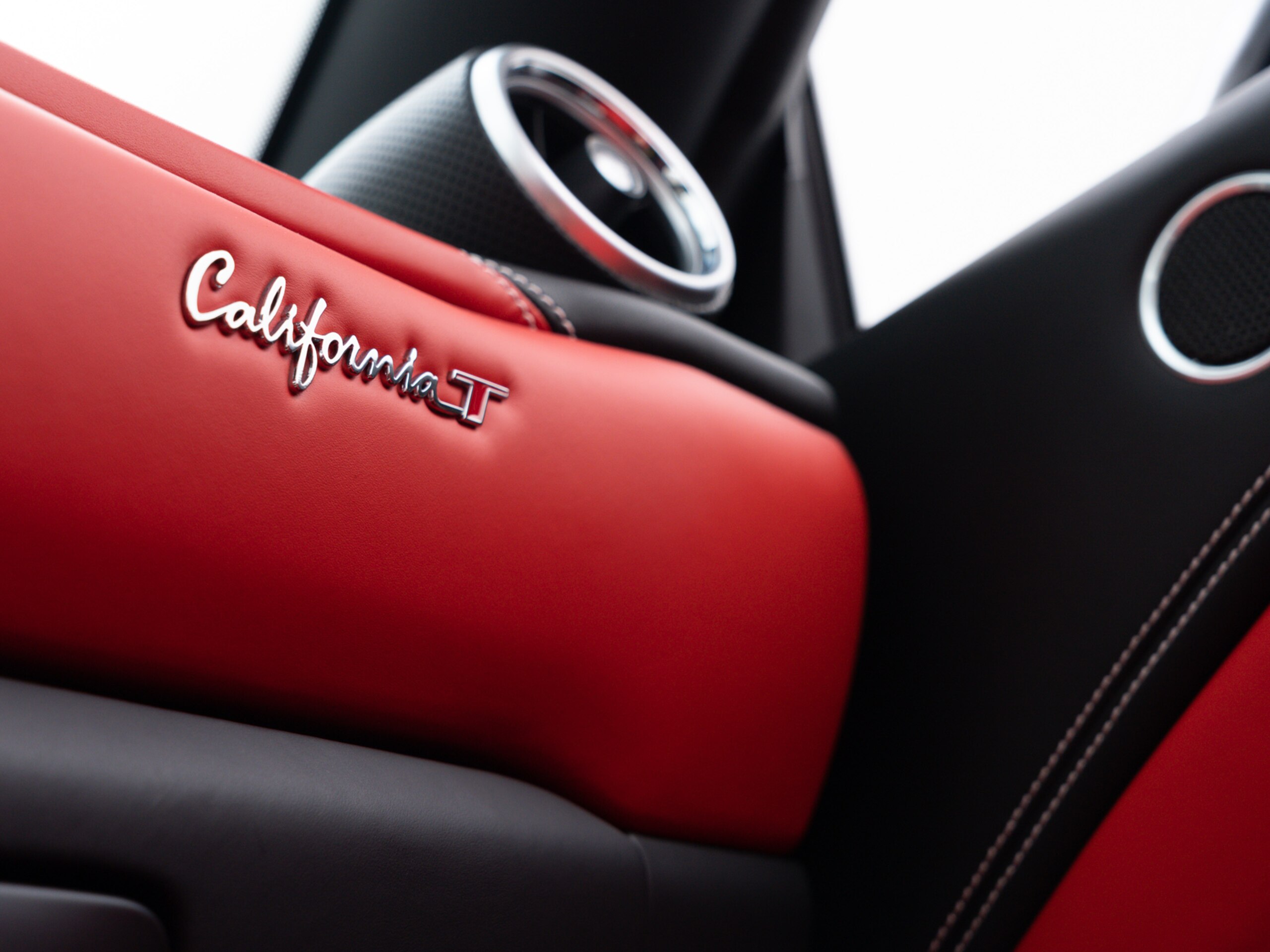 2015 Ferrari California T — Photo 15 / 20