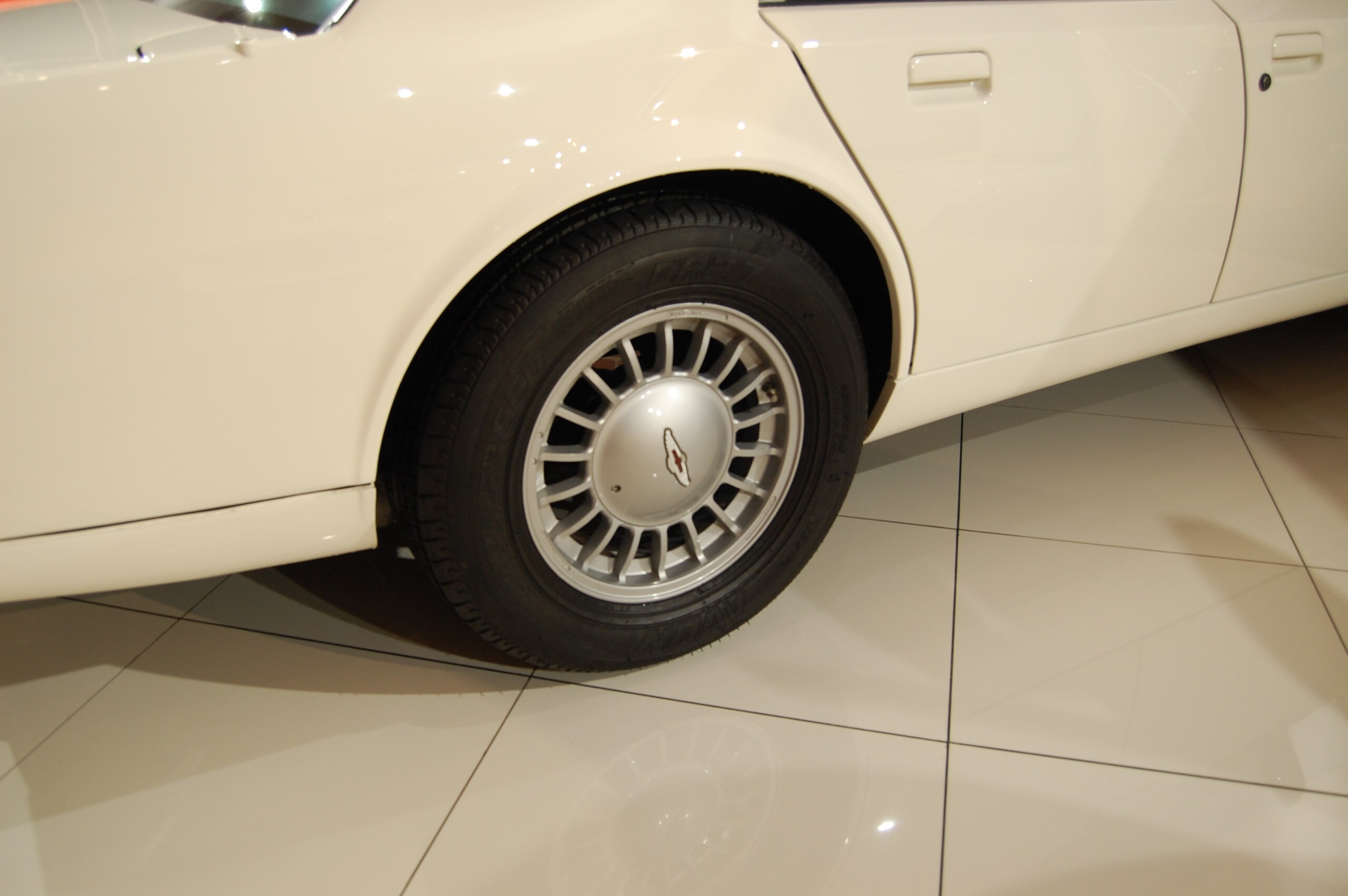 1988 Aston Martin Lagonda — Photo 11 / 11