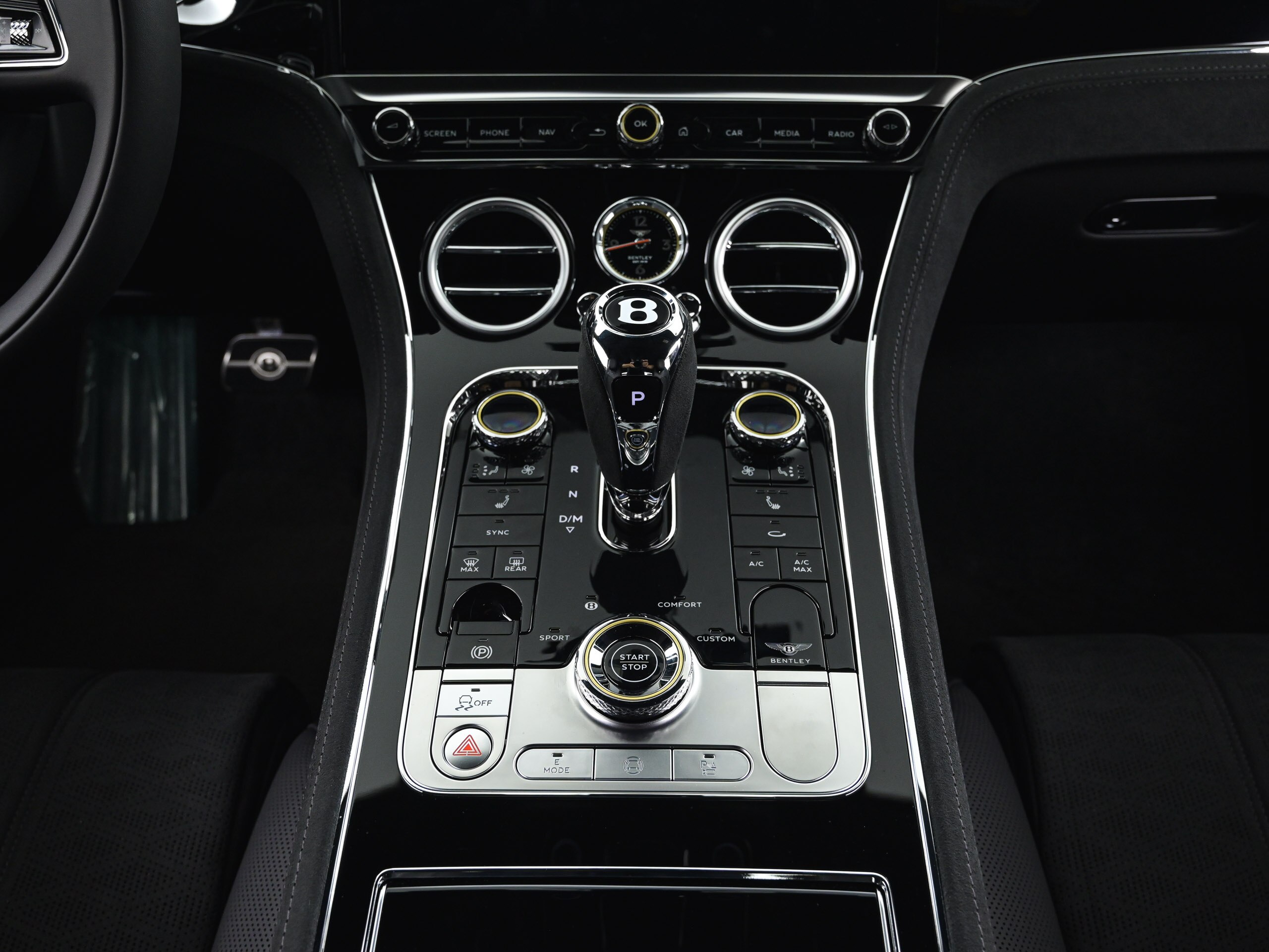 2025 Bentley Continental GT Speed — Photo 11 / 17
