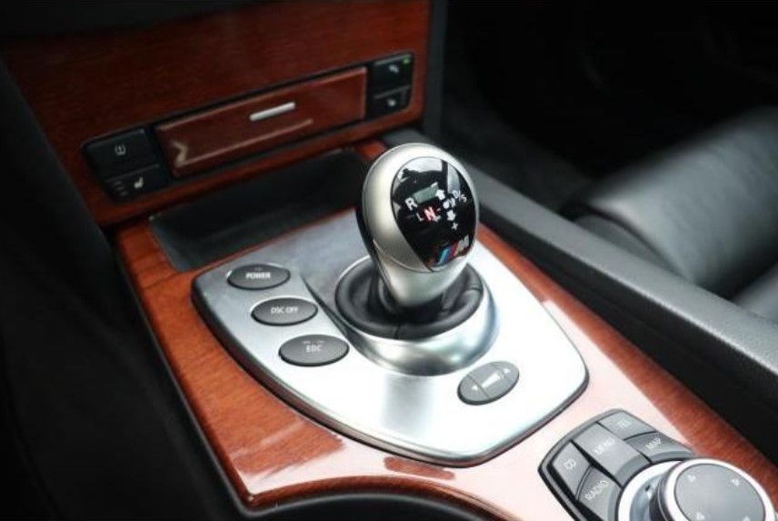 2006 BMW M5 — Photo 13 / 15