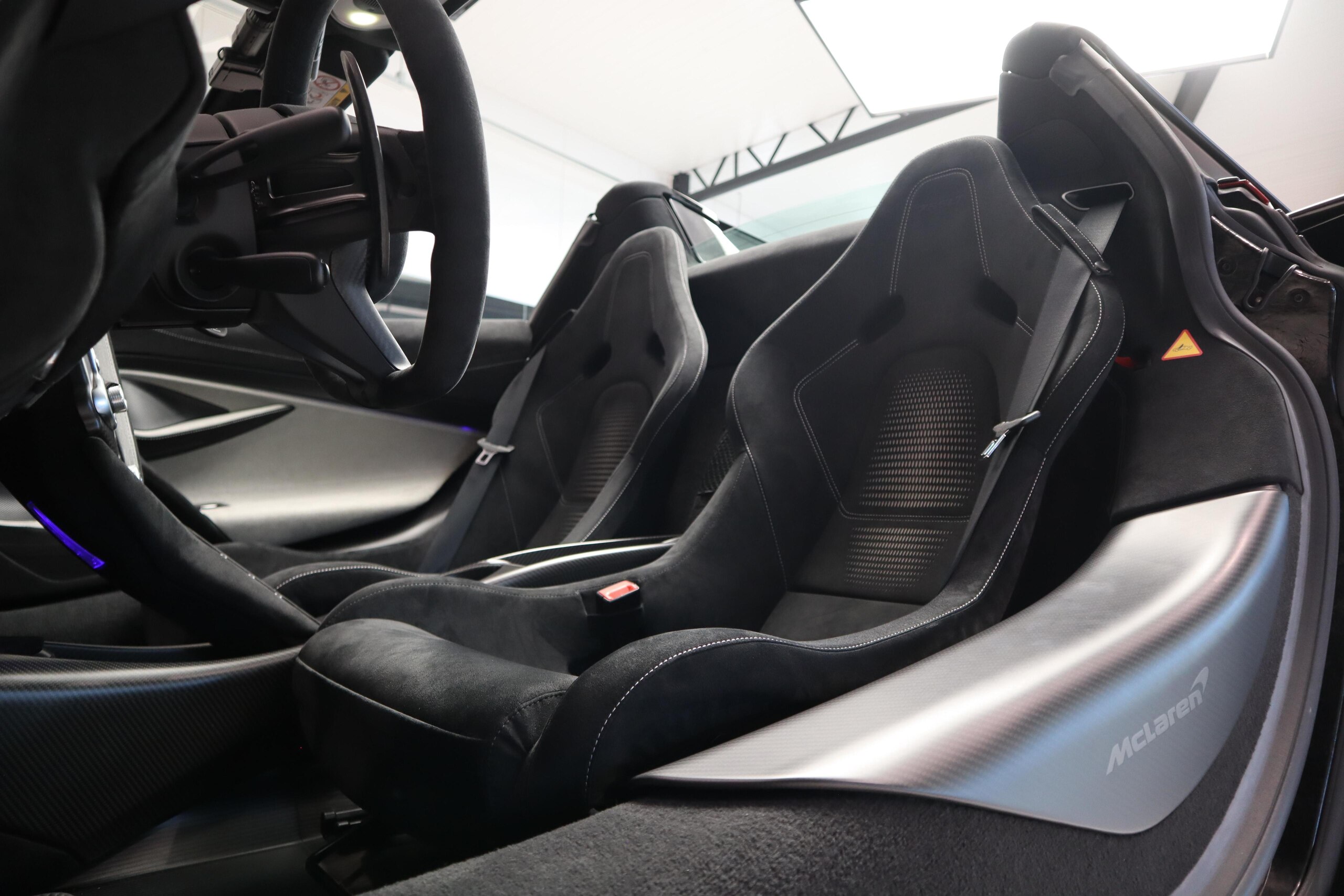 2023 McLaren 765LT Spider — Photo 16 / 49