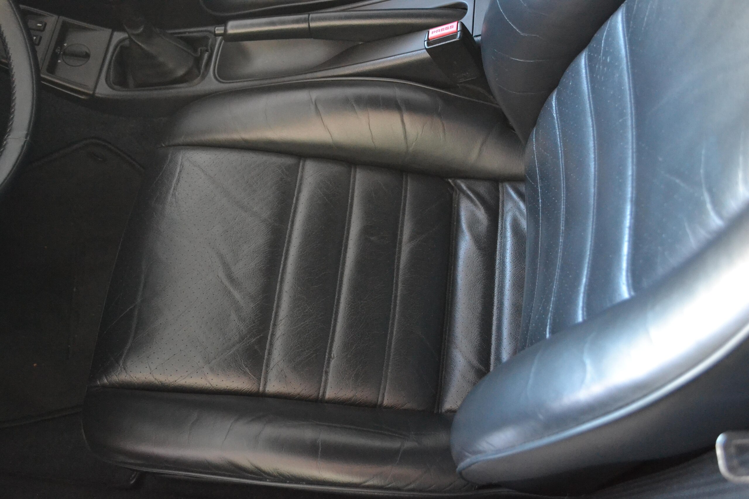 1990 Porsche 911 Carrera 2 — Photo 10 / 18