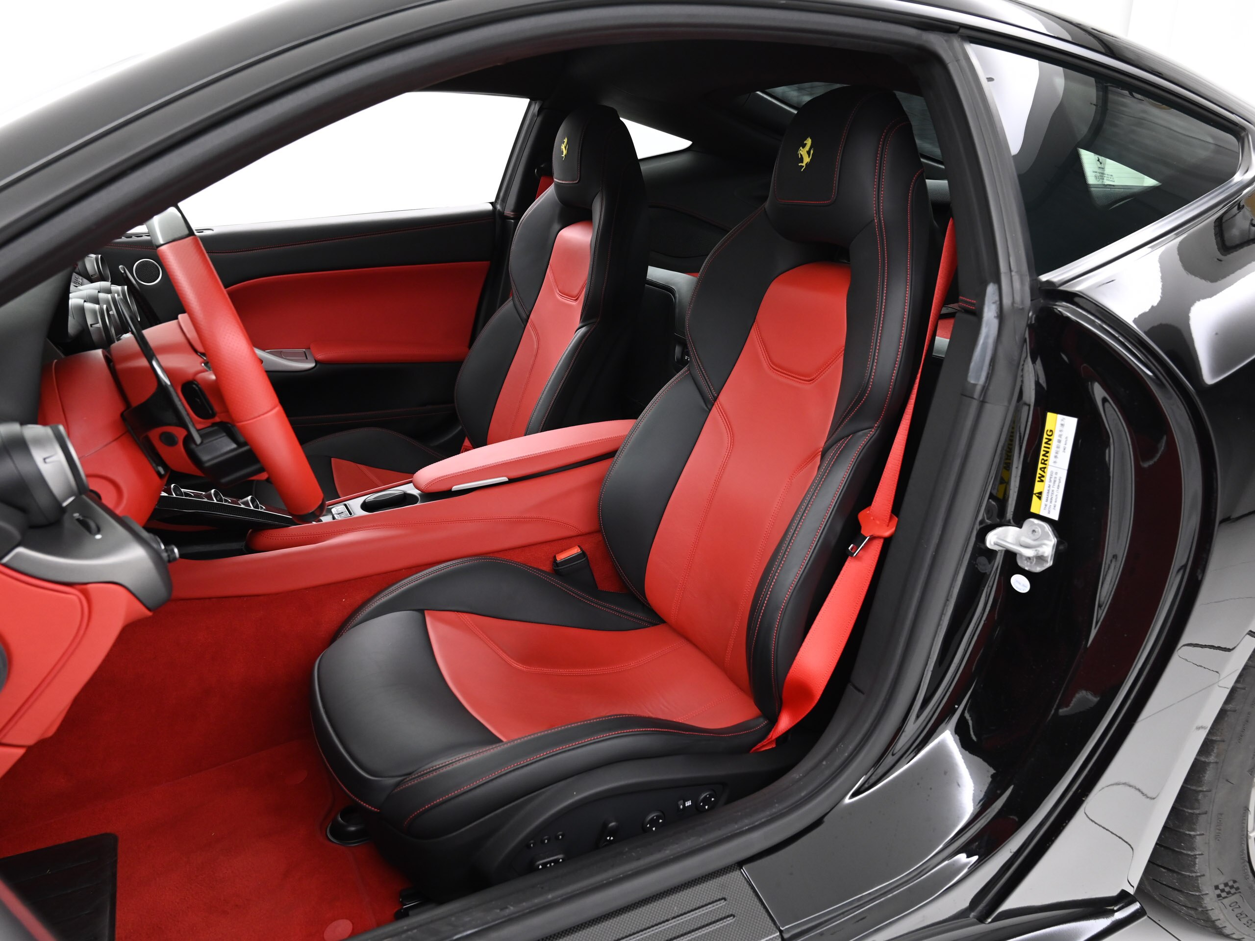 2014 Ferrari F12 Berlinetta — Photo 7 / 15