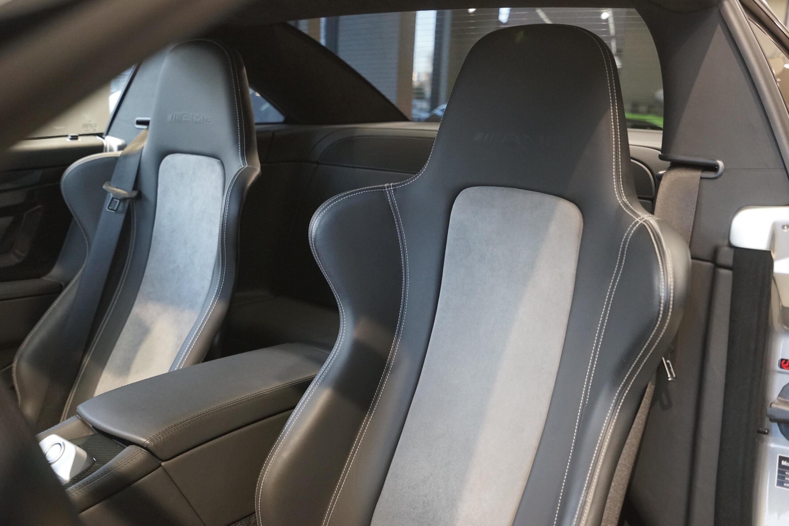 2009 Mercedes Benz SL65 AMG Black Series — Photo 7 / 19