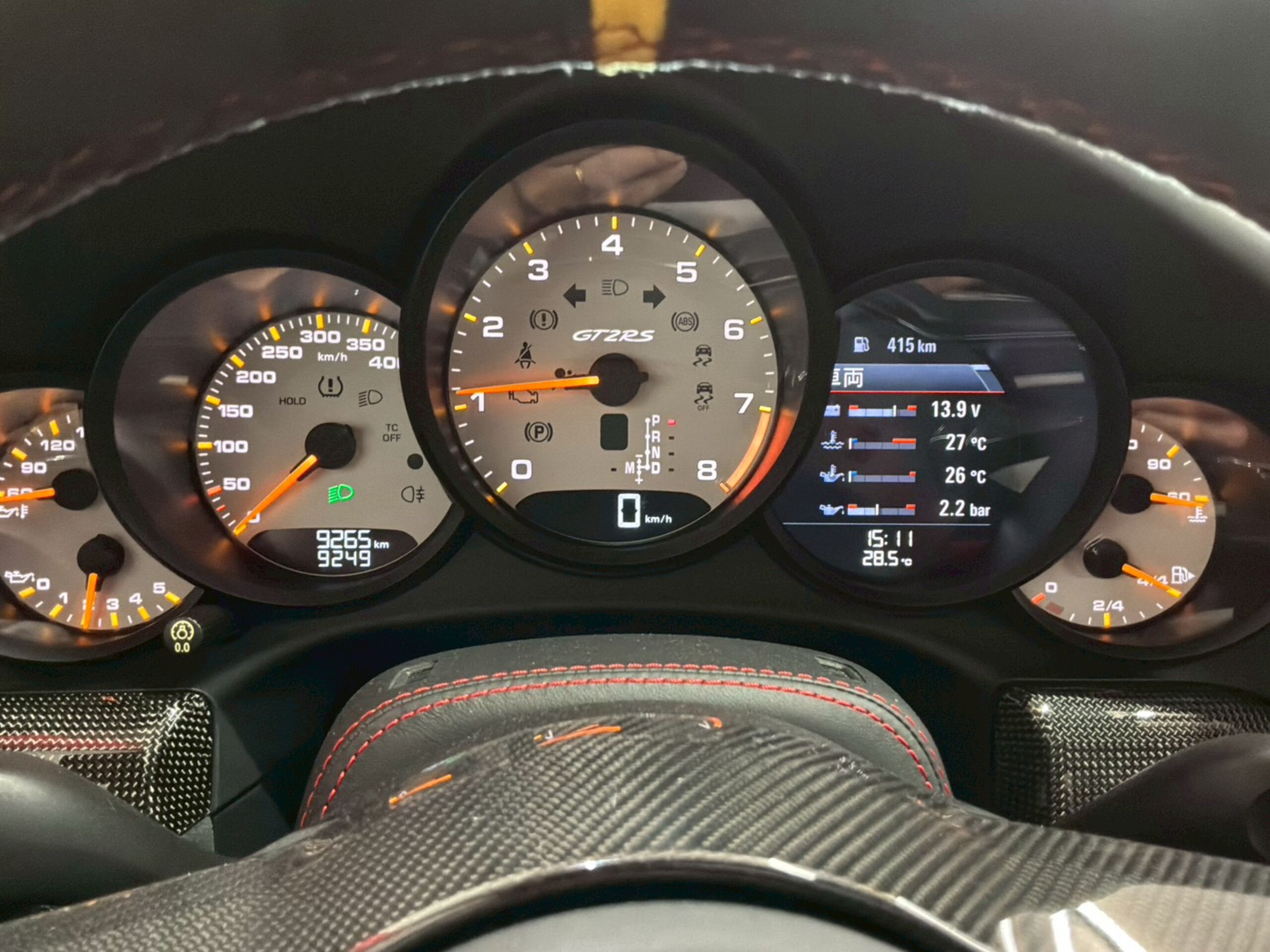 2019 Porsche 911 GT2 RS — Photo 12 / 32