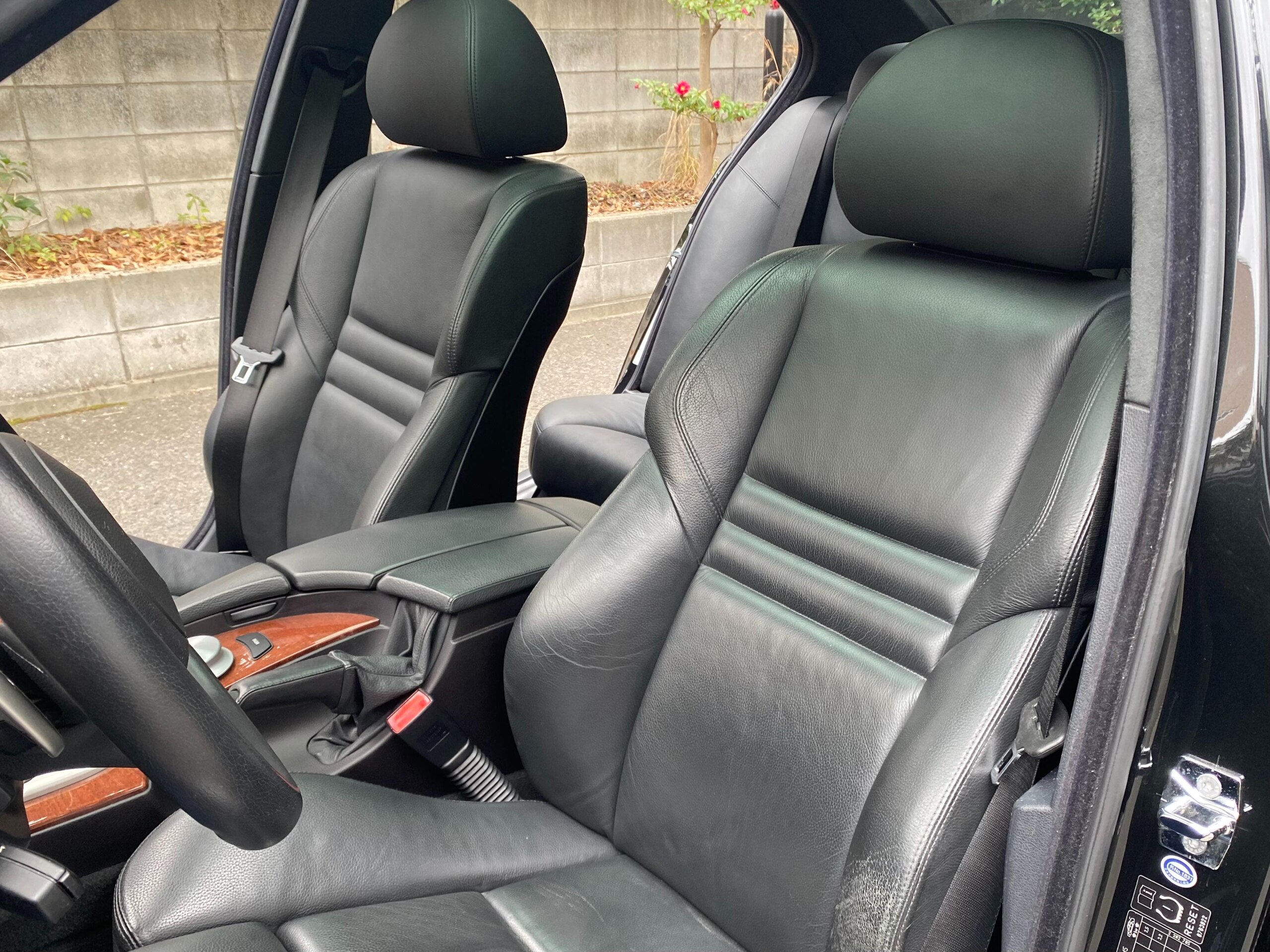 2006 BMW M5 — Photo 9 / 27