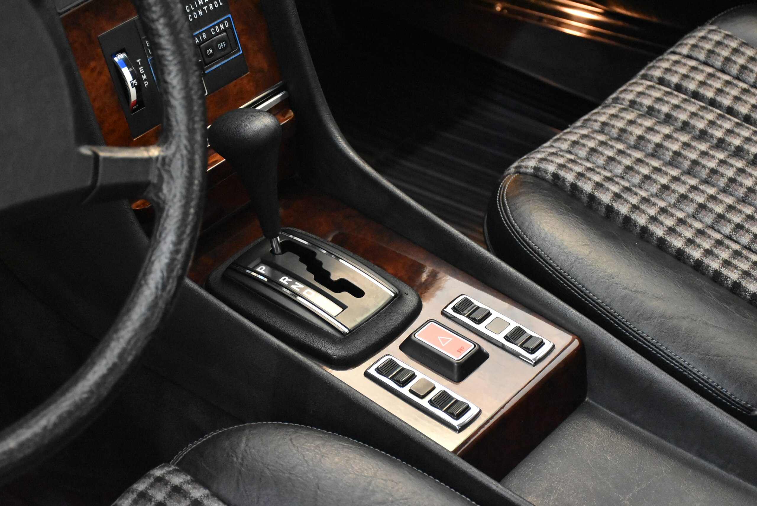1980 Mercedes Benz 450SLC — Photo 8 / 17
