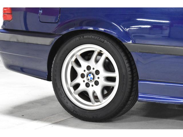 1995 BMW 318is — Photo 12 / 29