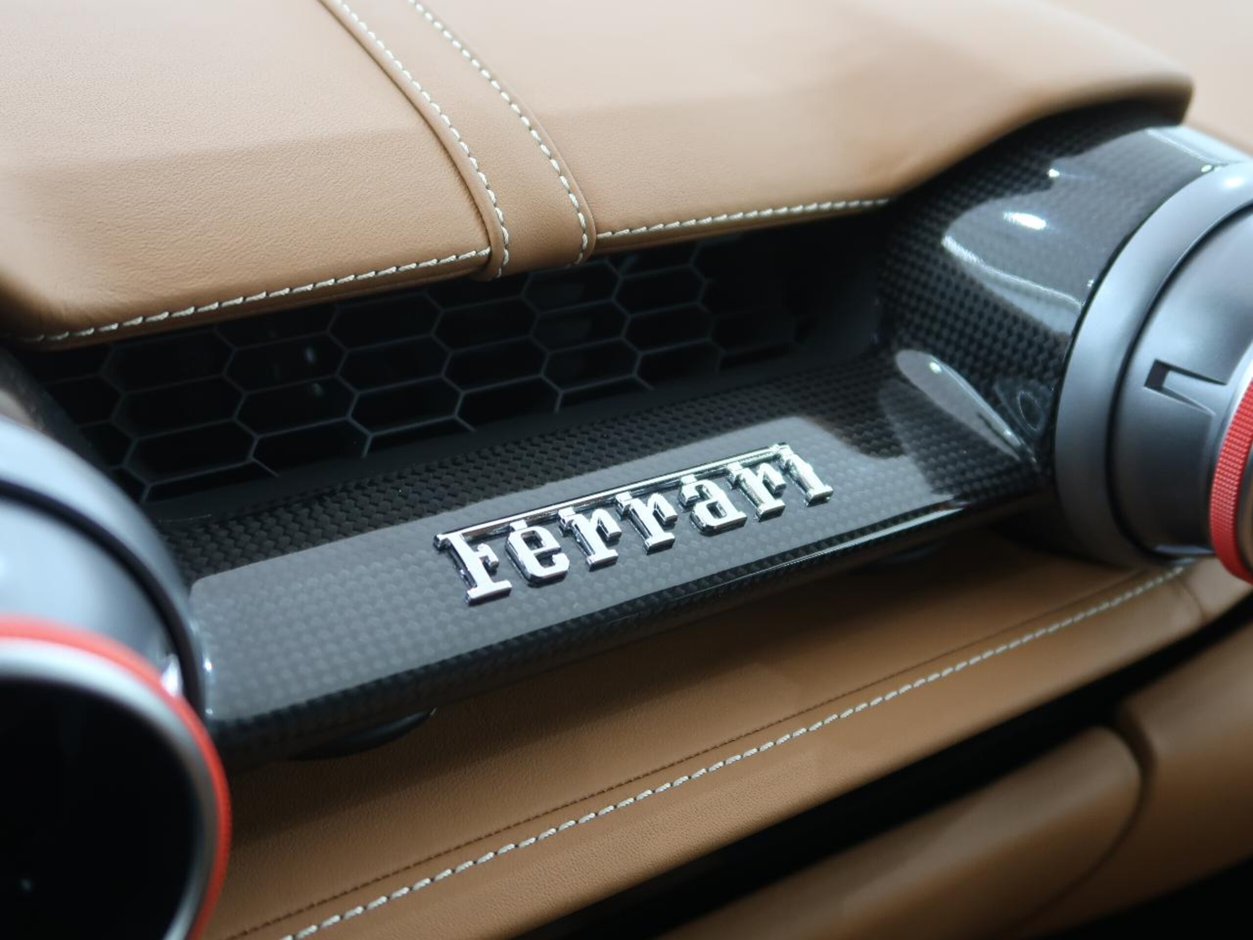2018 Ferrari 812 Superfast — Photo 29 / 51