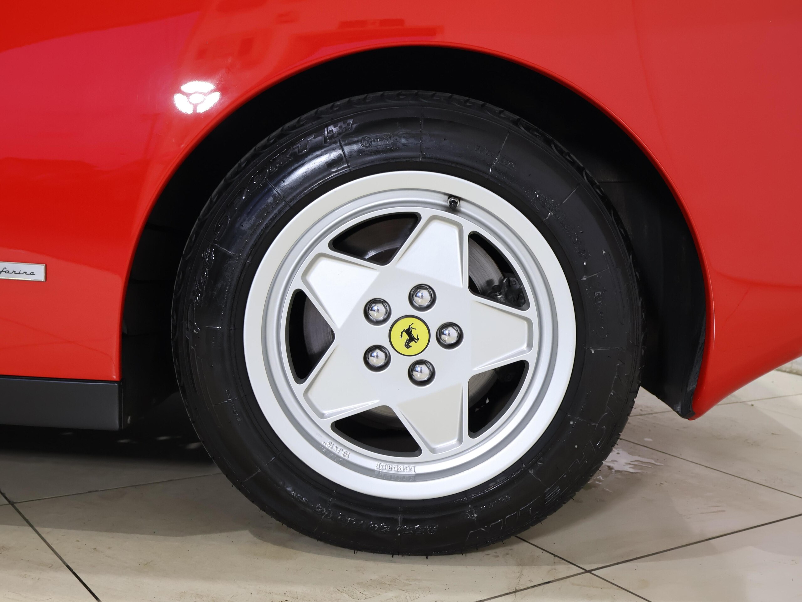 1990 Ferrari Testarossa — Photo 17 / 20
