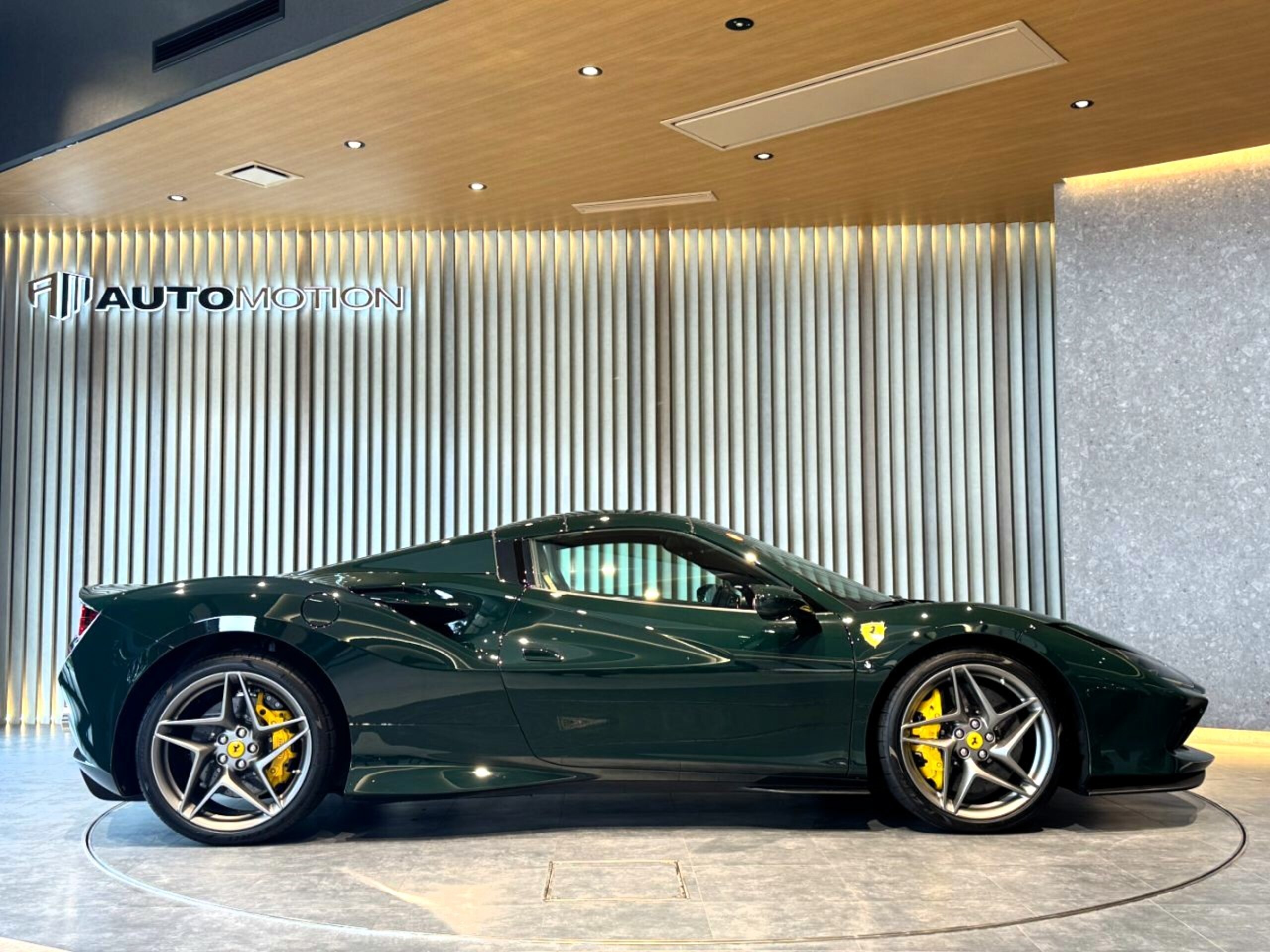 2022 Ferrari F8 Spider — Photo 12 / 72