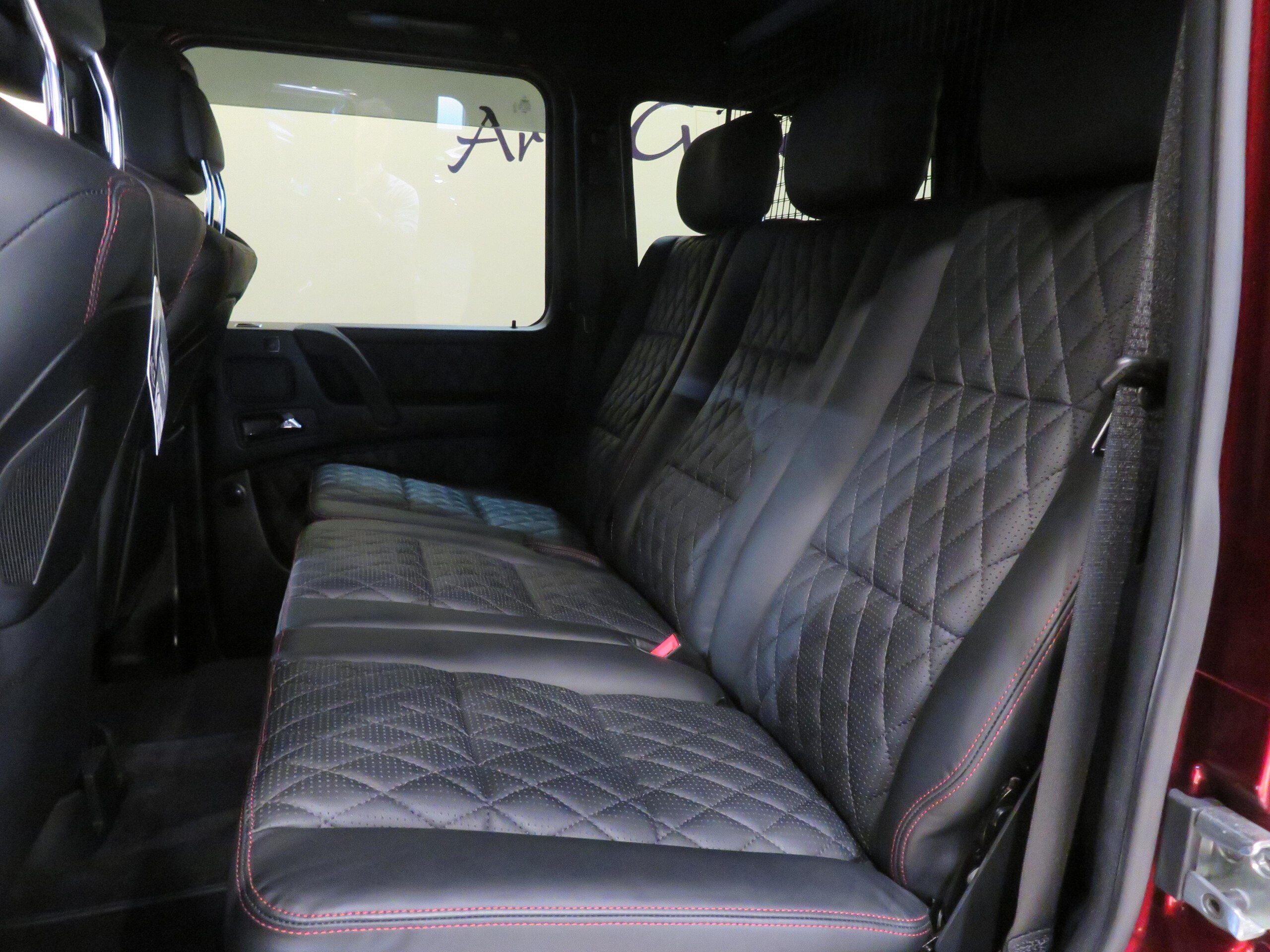 2015 Mercedes Benz G63 AMG — Photo 17 / 20