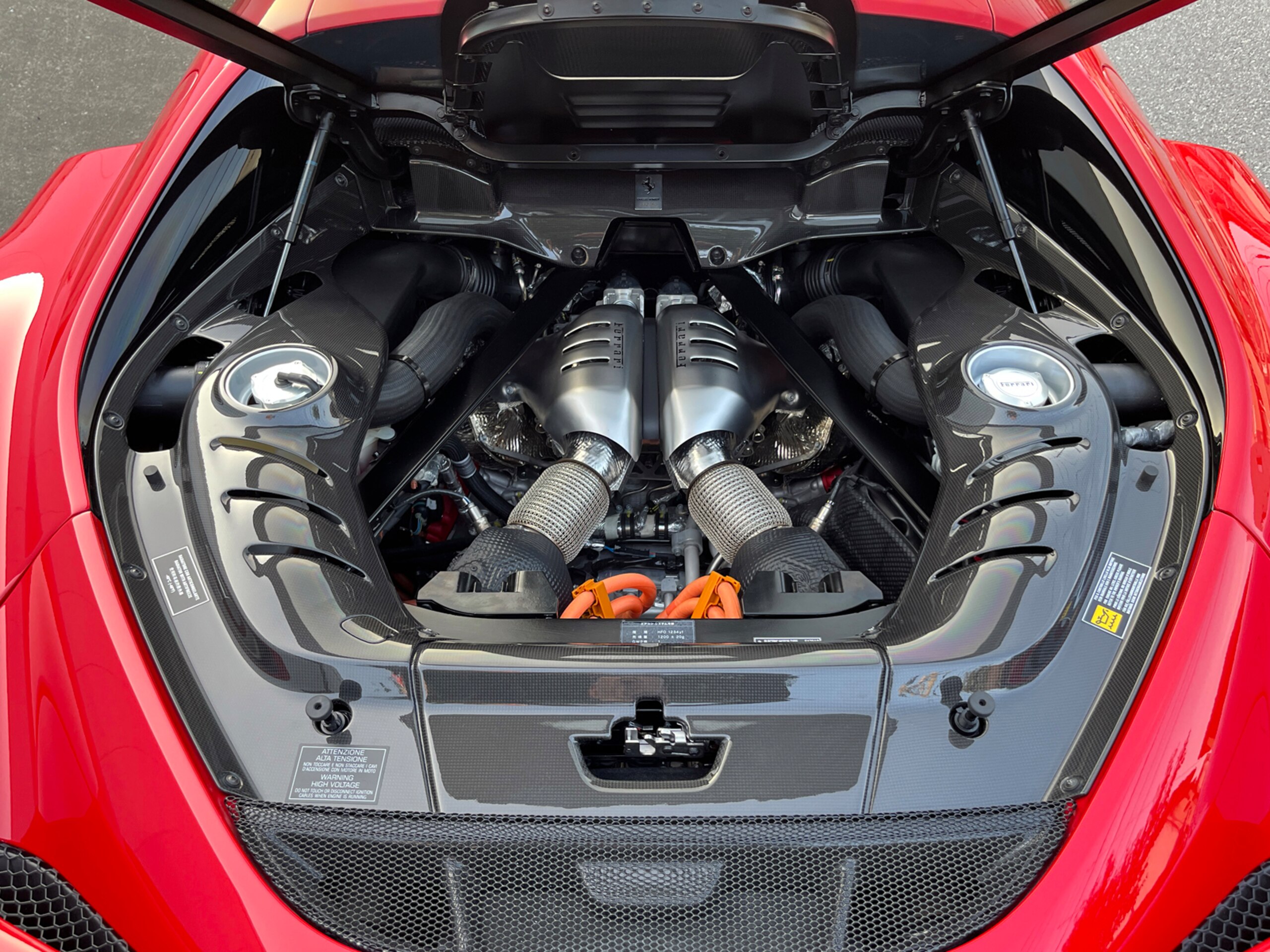 2026 Ferrari 296 Speciale — Photo 16 / 28
