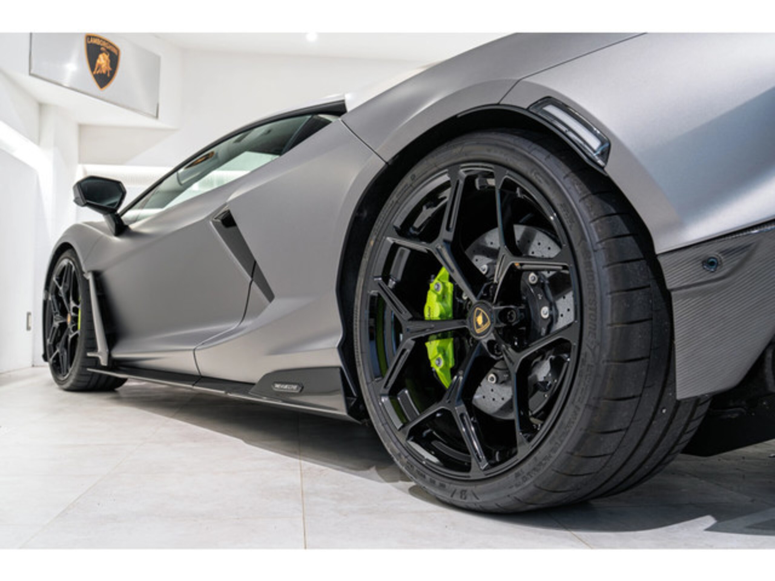 2024 Lamborghini Revuelto Aerodynamic door fin in Shiny Carbon for sale in Japan